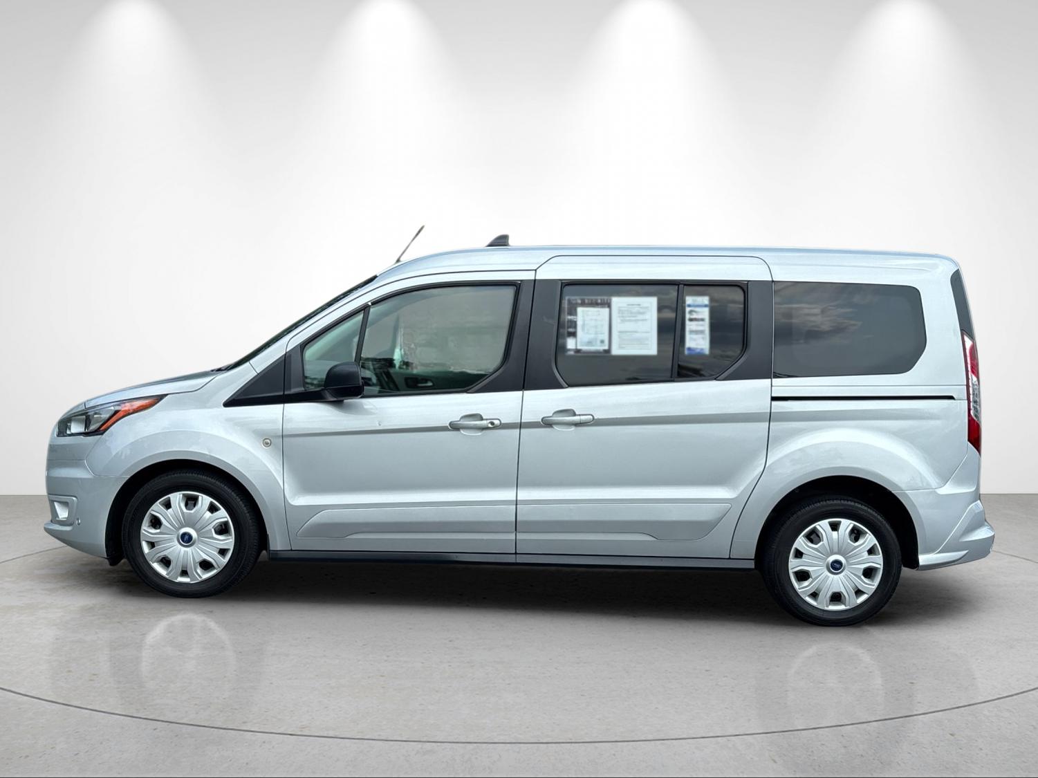 Used 2022  Ford XLT image 2