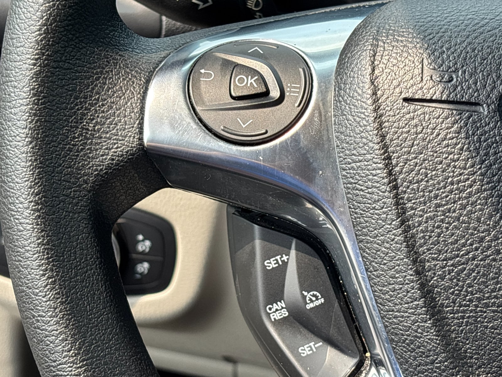 Used 2022  Ford XLT image 19
