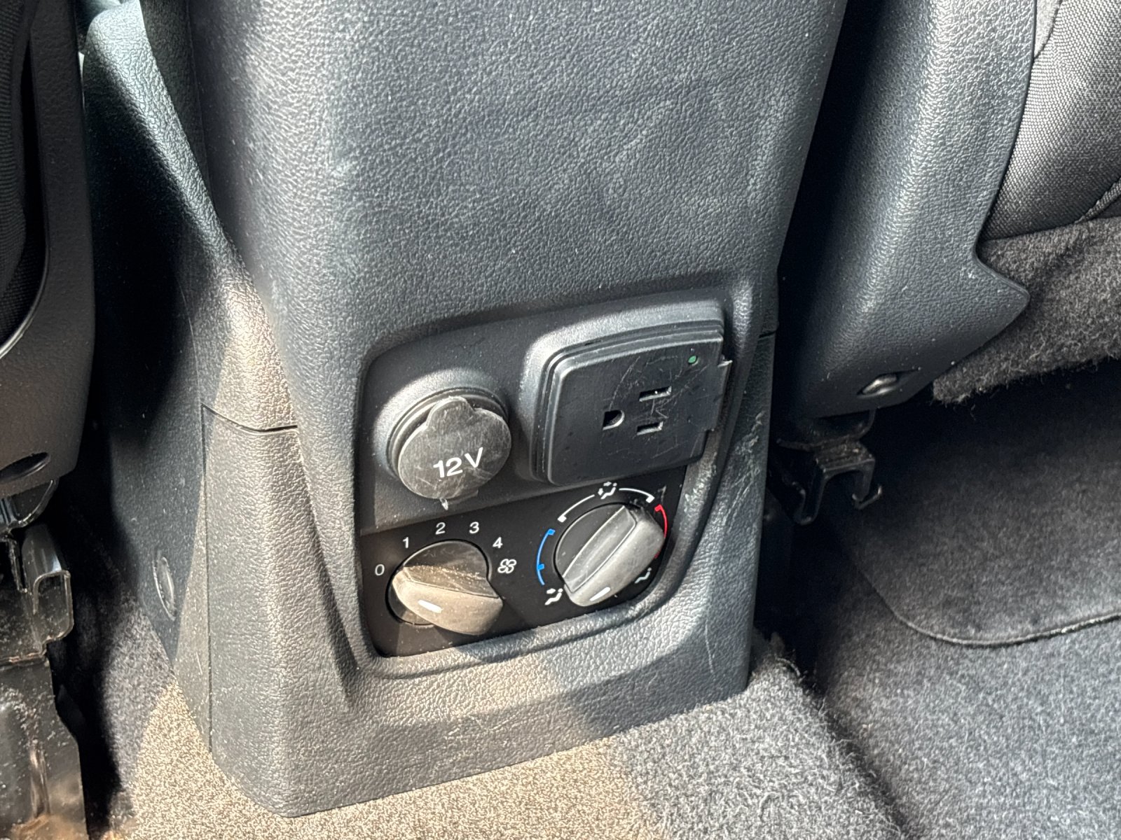 Used 2022  Ford XLT image 33
