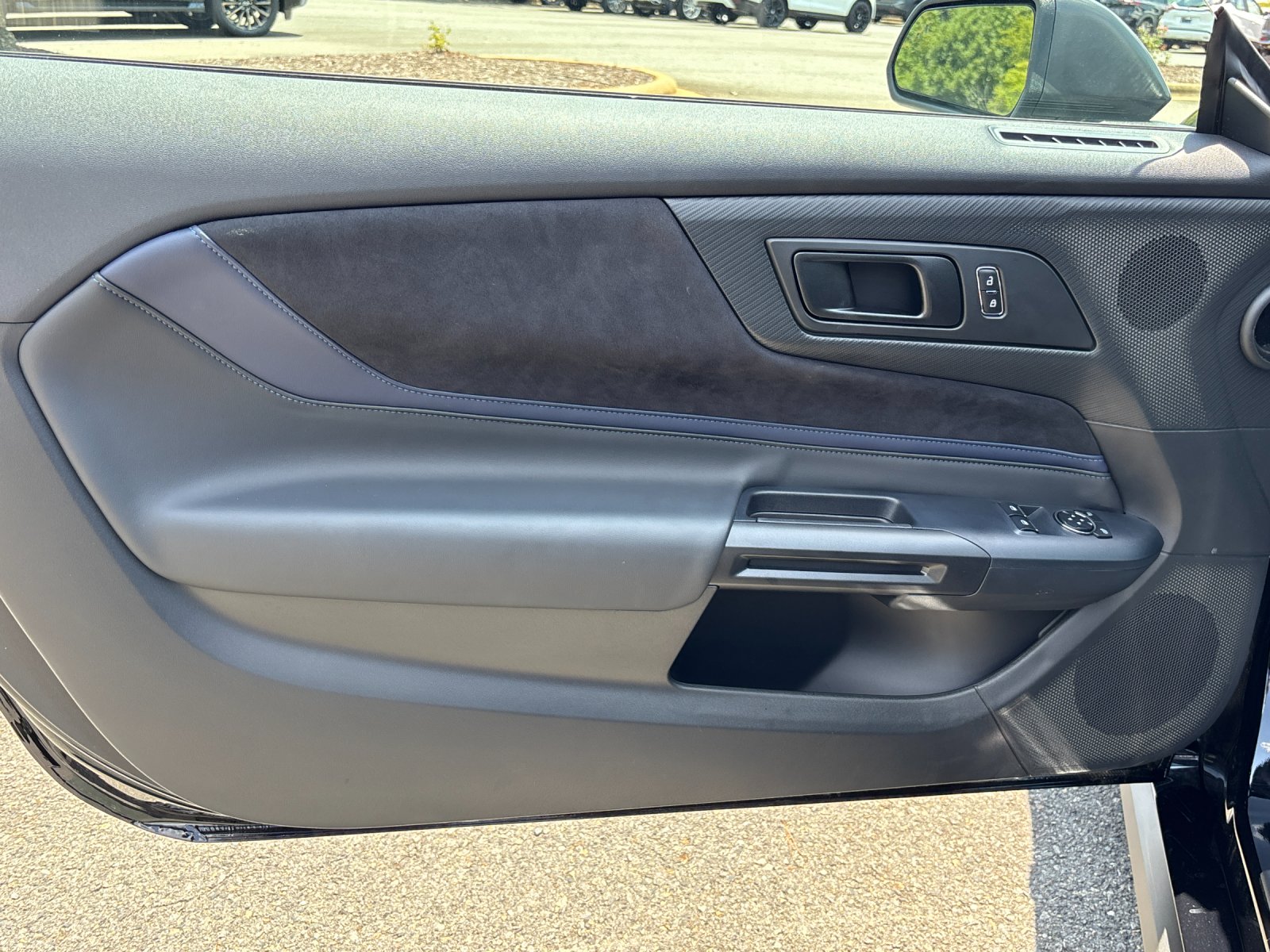 2025 Ford Mustang Dark Horse - Photo 13