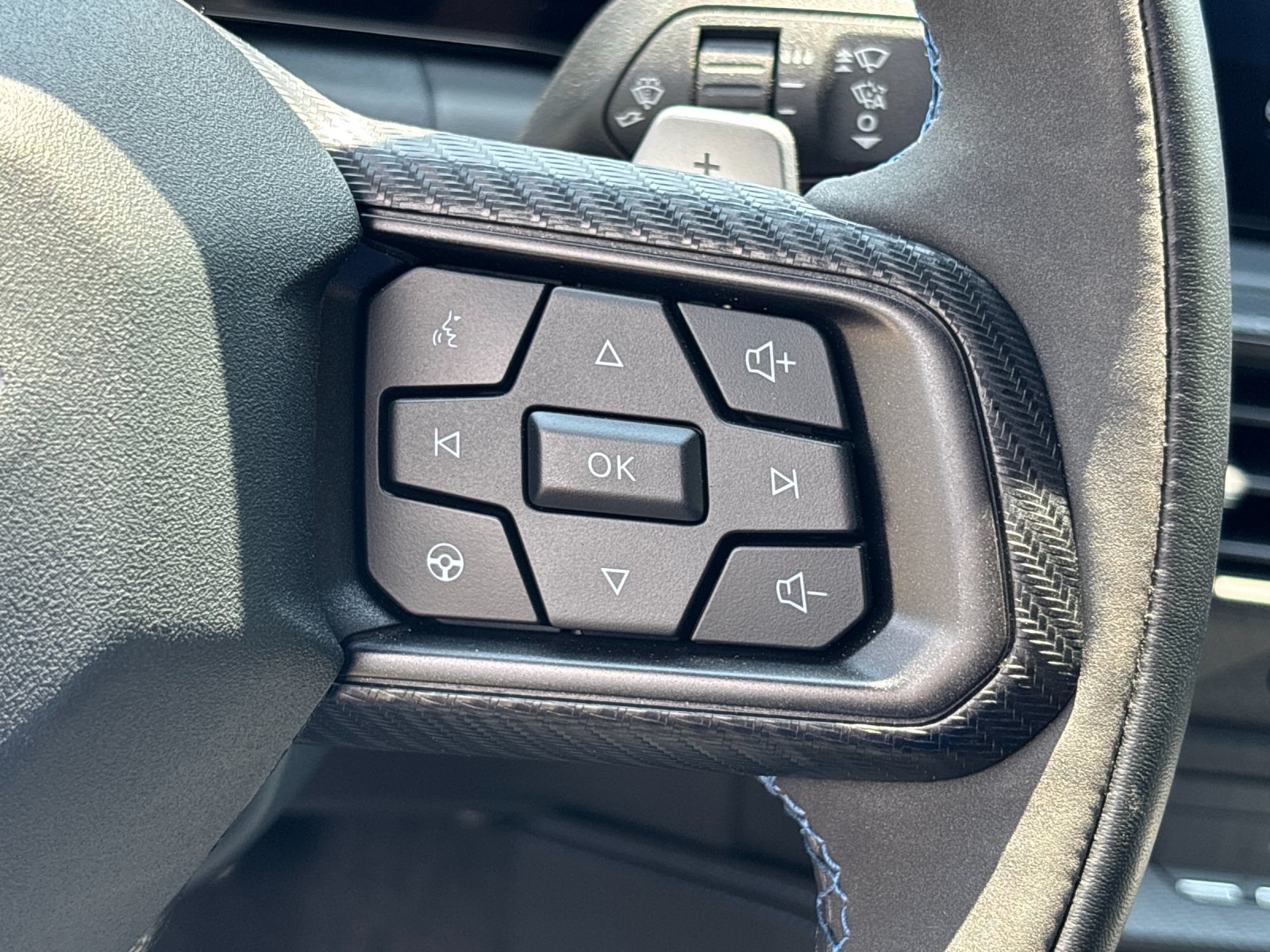 2025 Ford Mustang Dark Horse - Photo 20