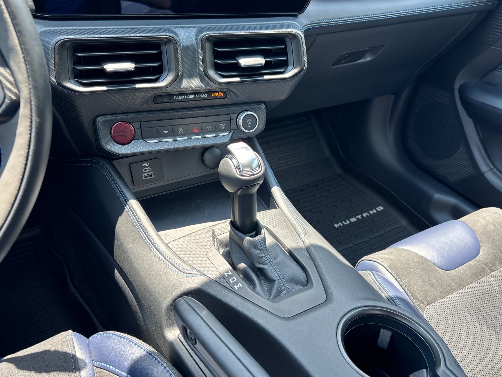 2025 Ford Mustang Dark Horse - Photo 27