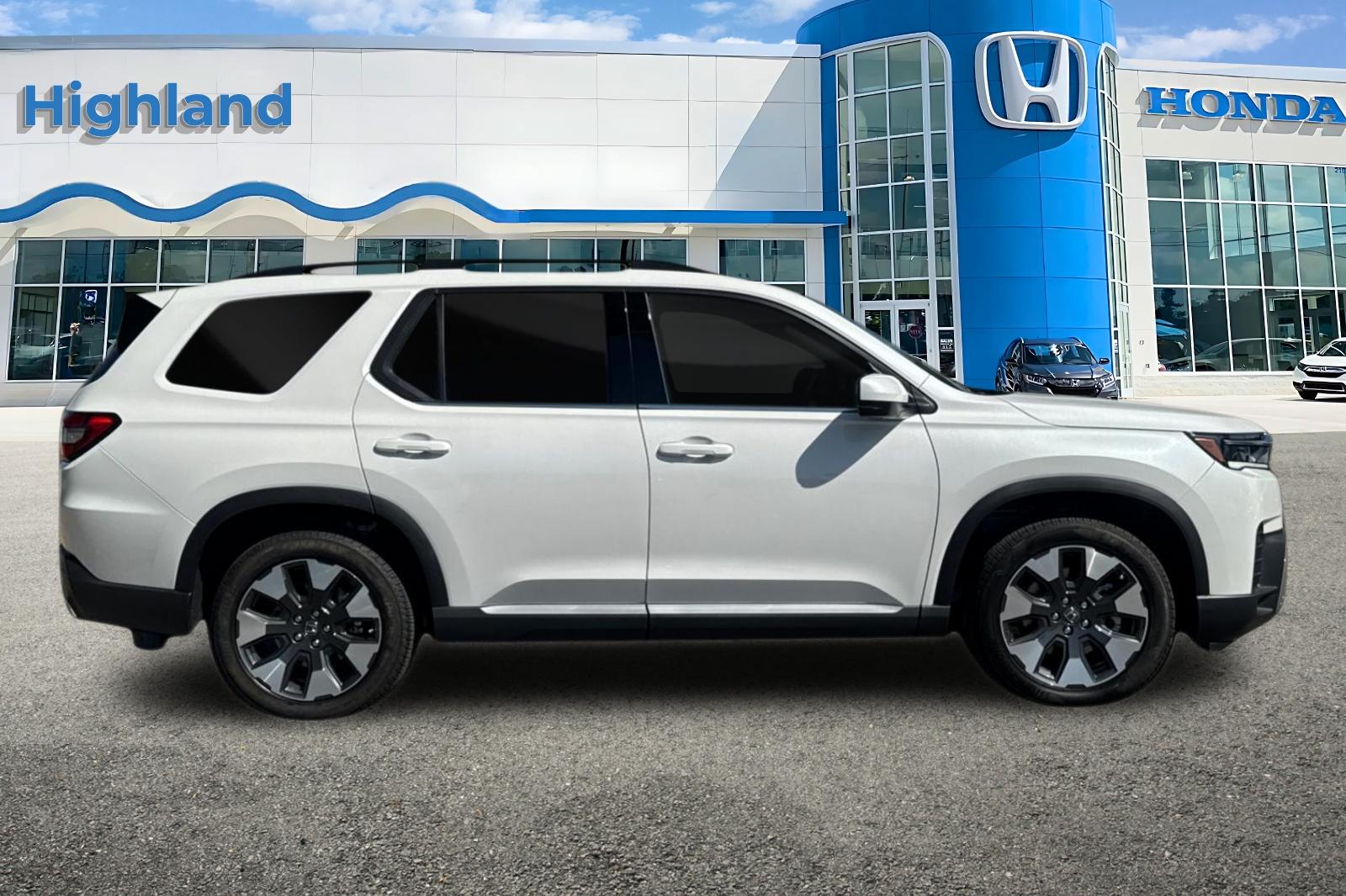 New 2026 Platinum White Pearl Honda AWD Elite image 6