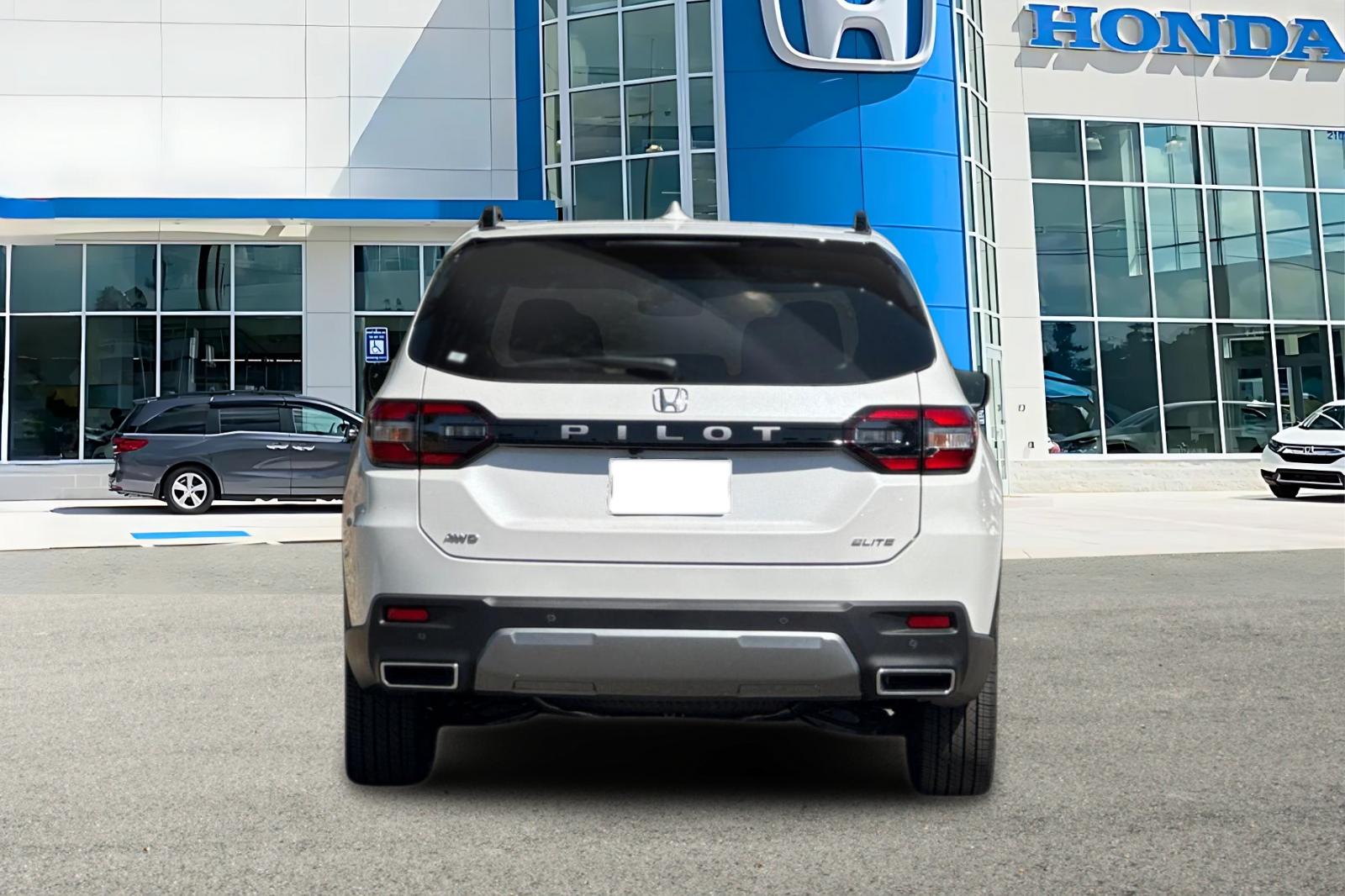 New 2026 Platinum White Pearl Honda AWD Elite image 4
