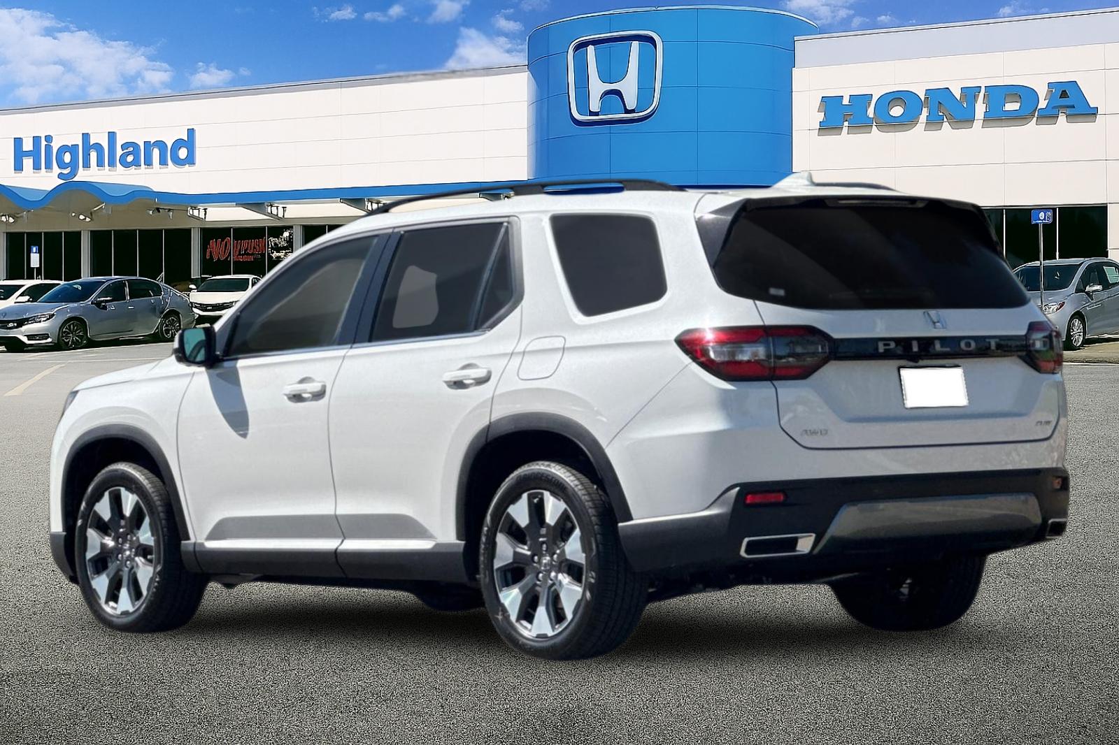 New 2026 Platinum White Pearl Honda AWD Elite image 3
