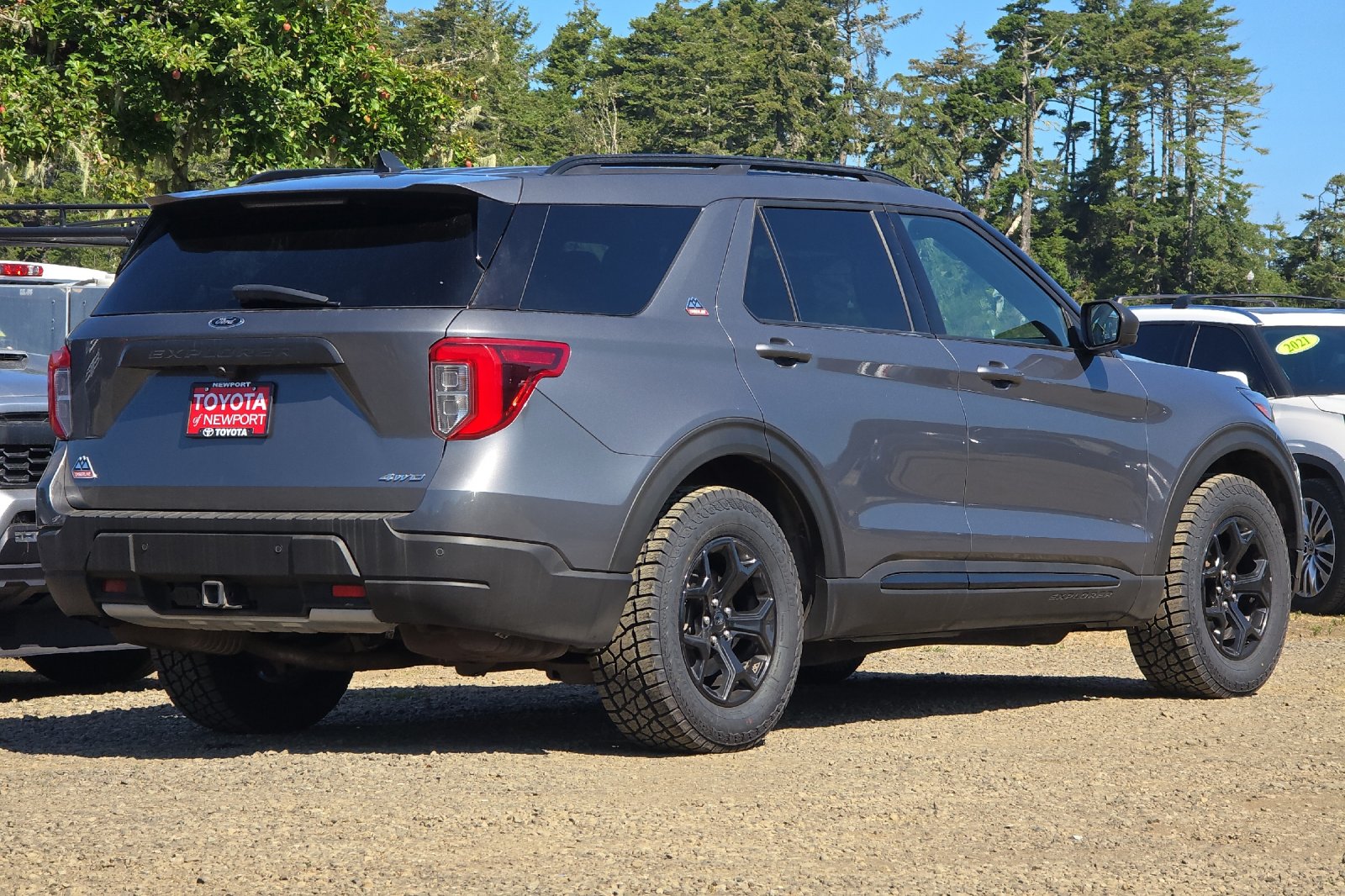 Used 2022 Gray Ford Timberline image 4