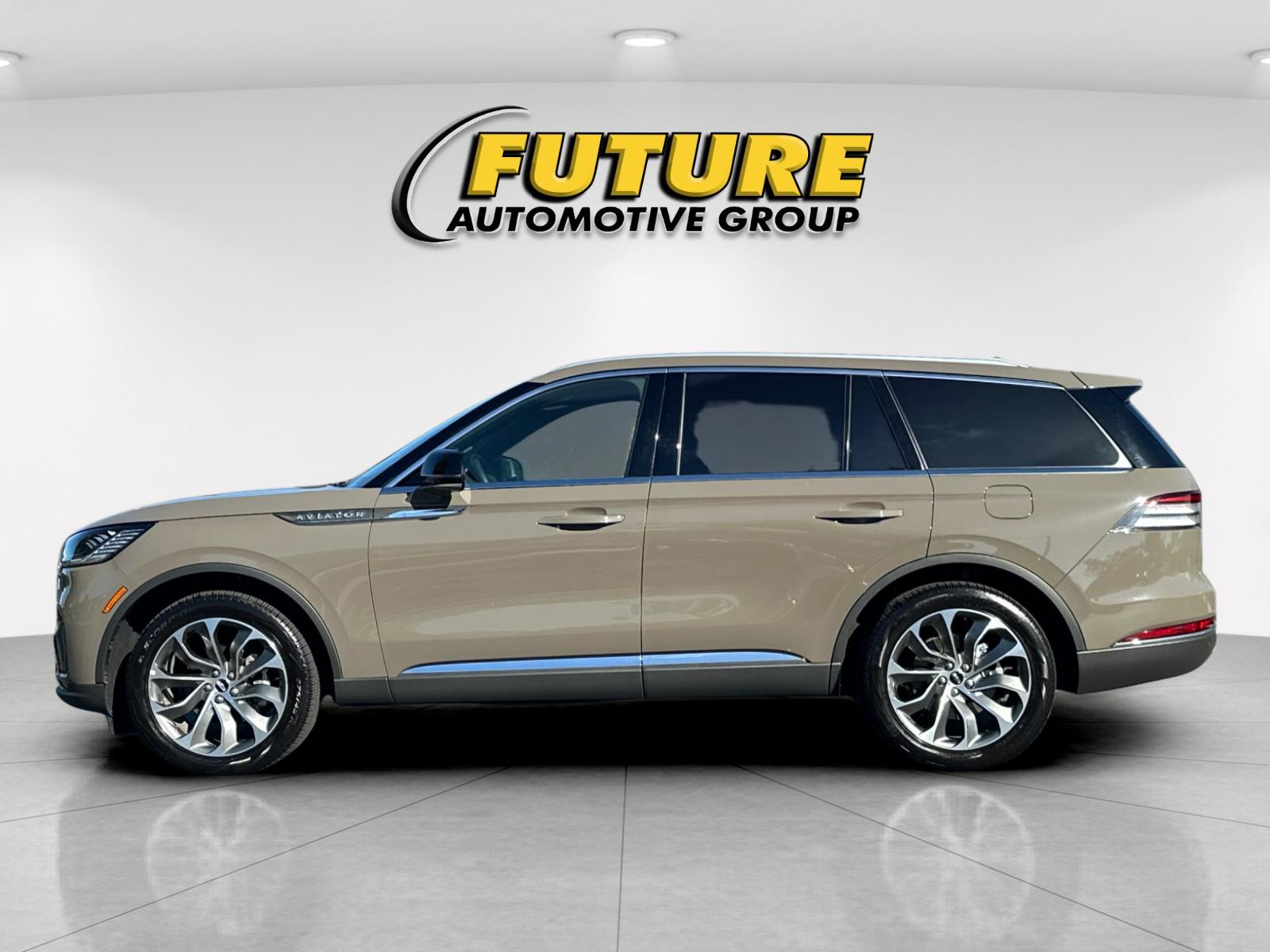 New 2026 Harbor Gray Clearcoat Lincoln Reserve® image 6