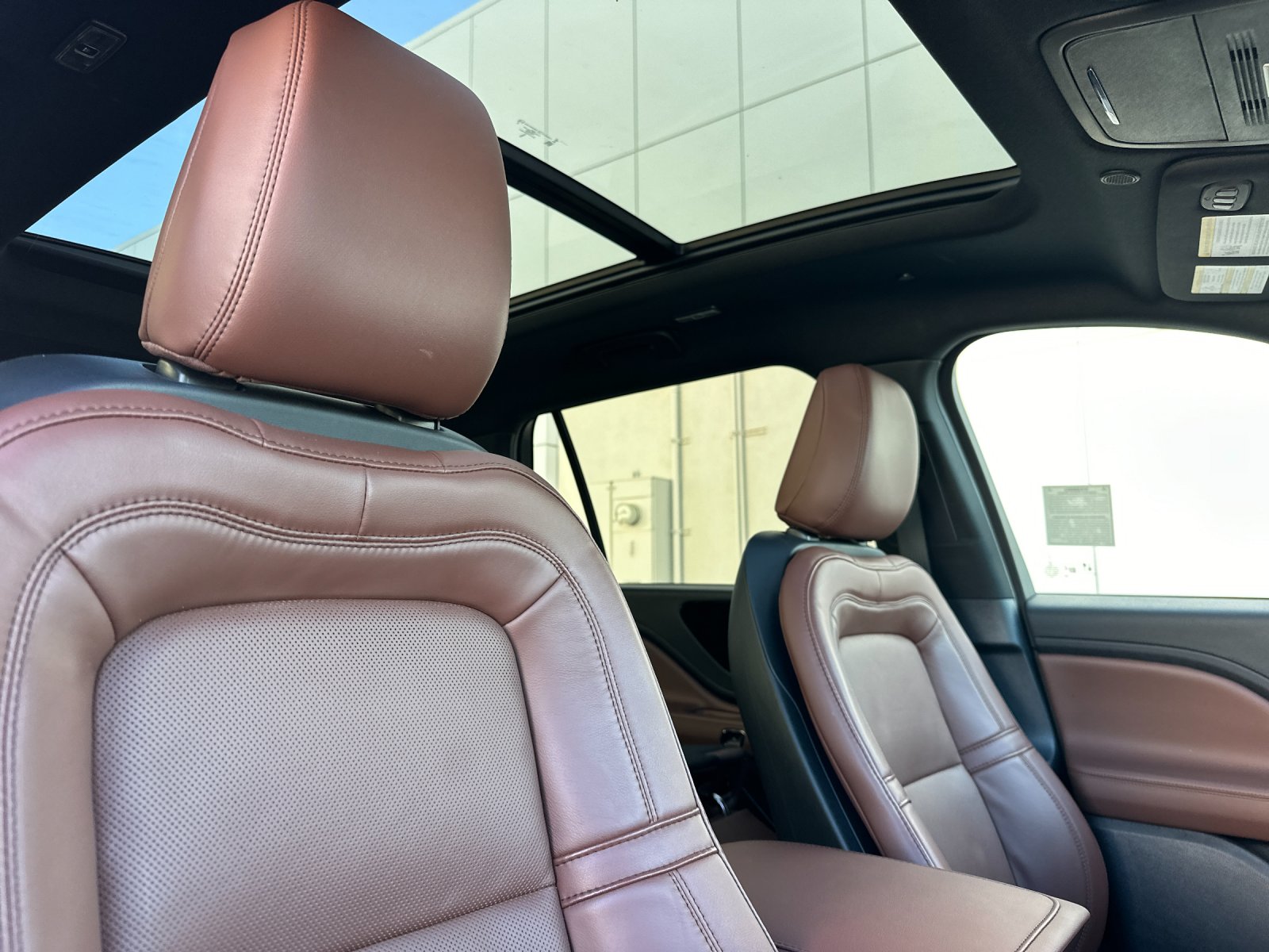 New 2026 Harbor Gray Clearcoat Lincoln Reserve® image 17