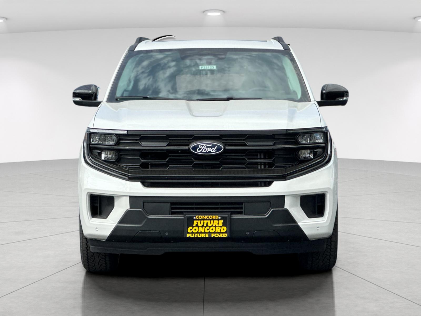 New 2027 Star White Metallic Tri-Coat Ford Active image 8