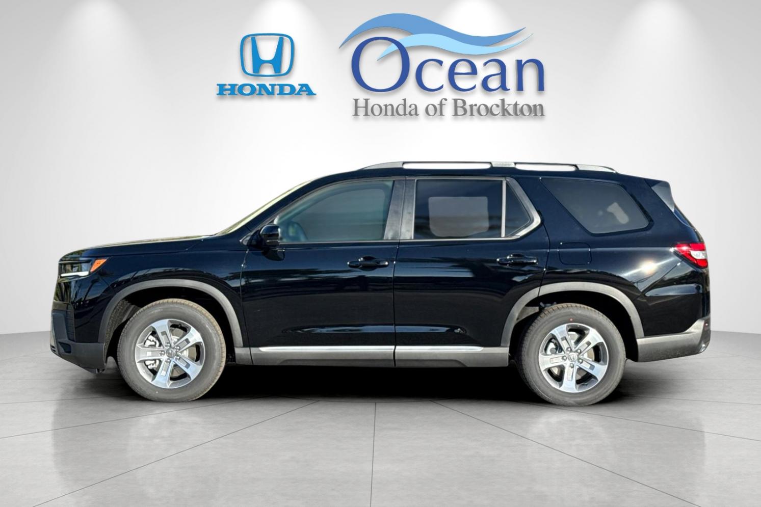 New 2026 Crystal Black Pearl Honda EX-L image 2
