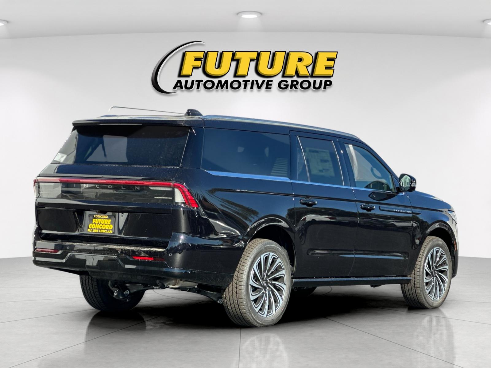 New 2027 Infinite Black Metallic Clearcoat Lincoln Black Label L image 3