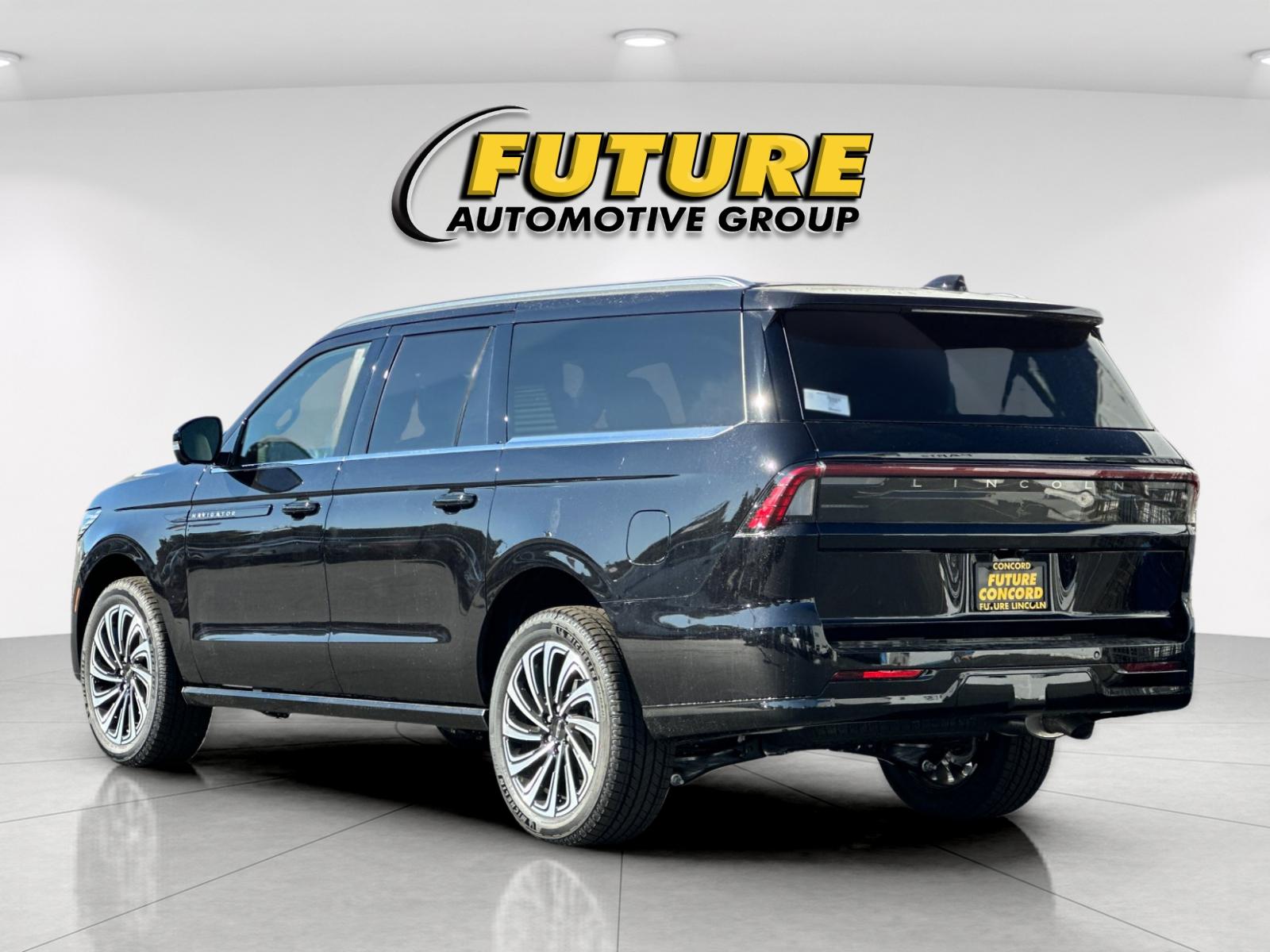 New 2027 Infinite Black Metallic Clearcoat Lincoln Black Label L image 5