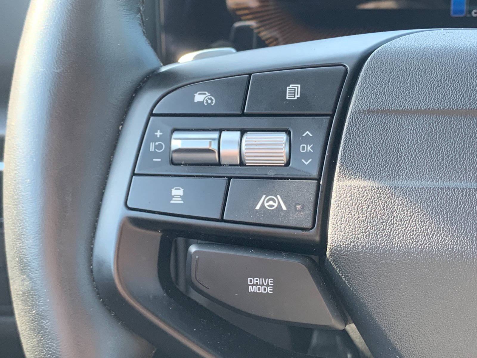 Used 2026  Kia LX image 29