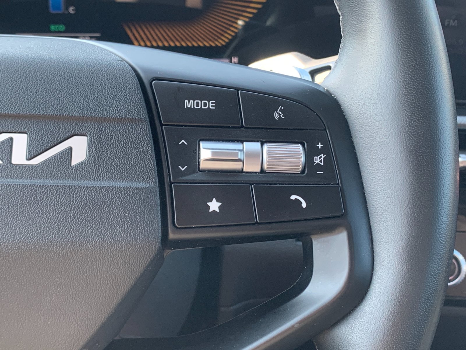 Used 2026  Kia LX image 30
