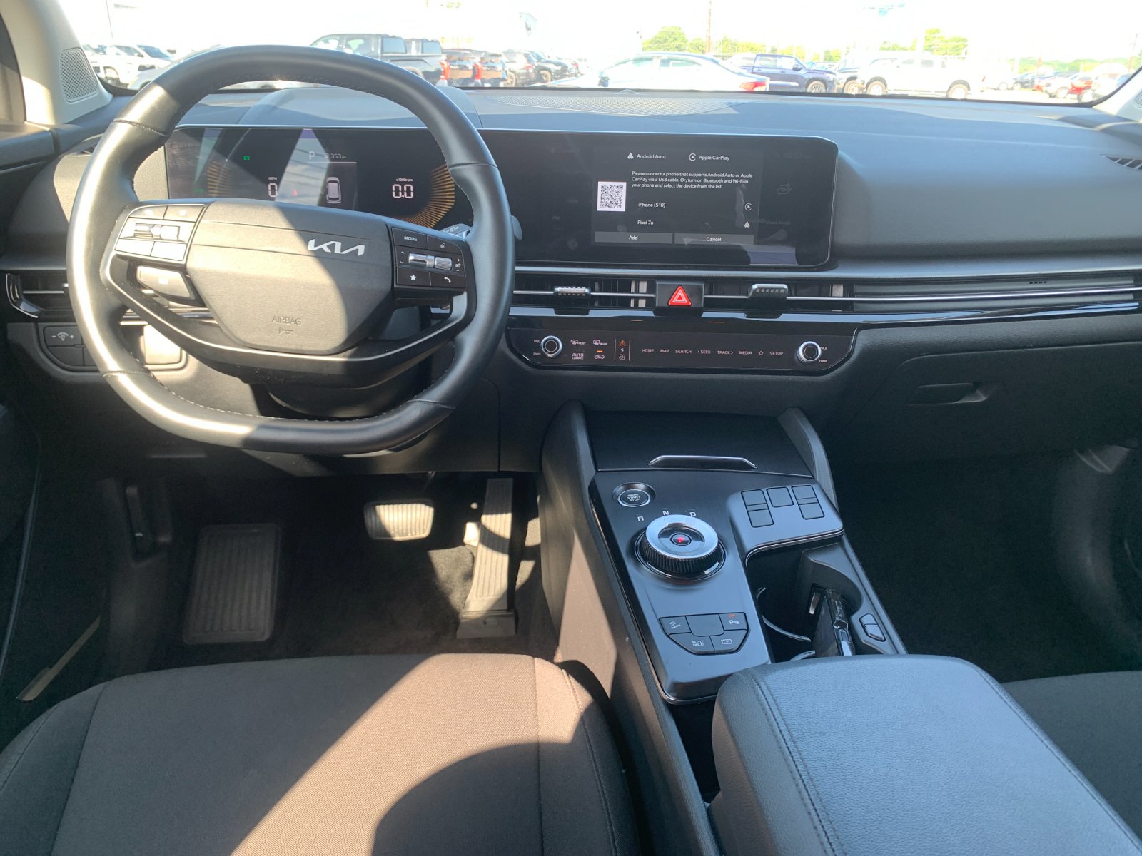 Used 2026  Kia LX image 17