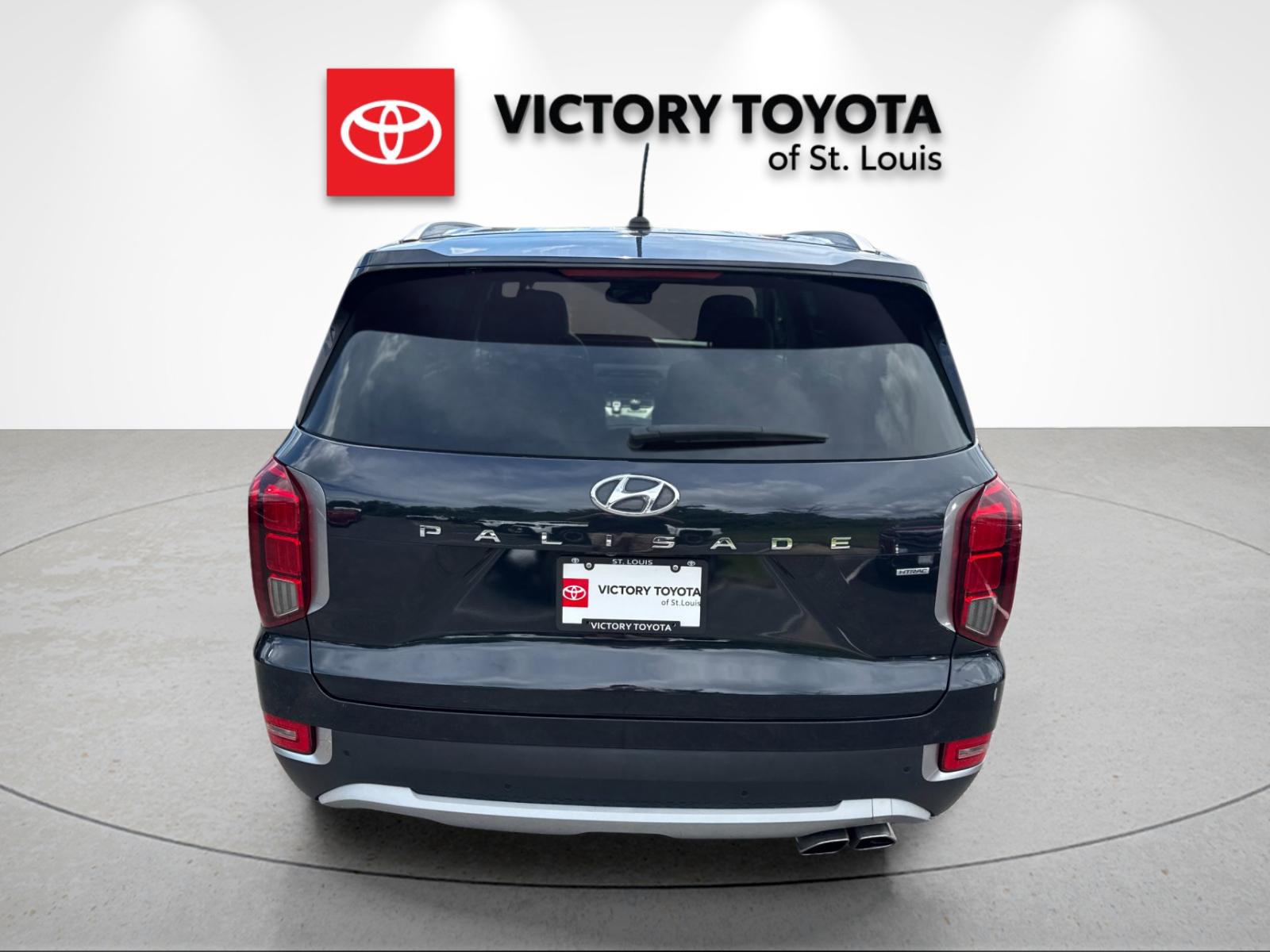 Used 2021 White Hyundai SEL image 4
