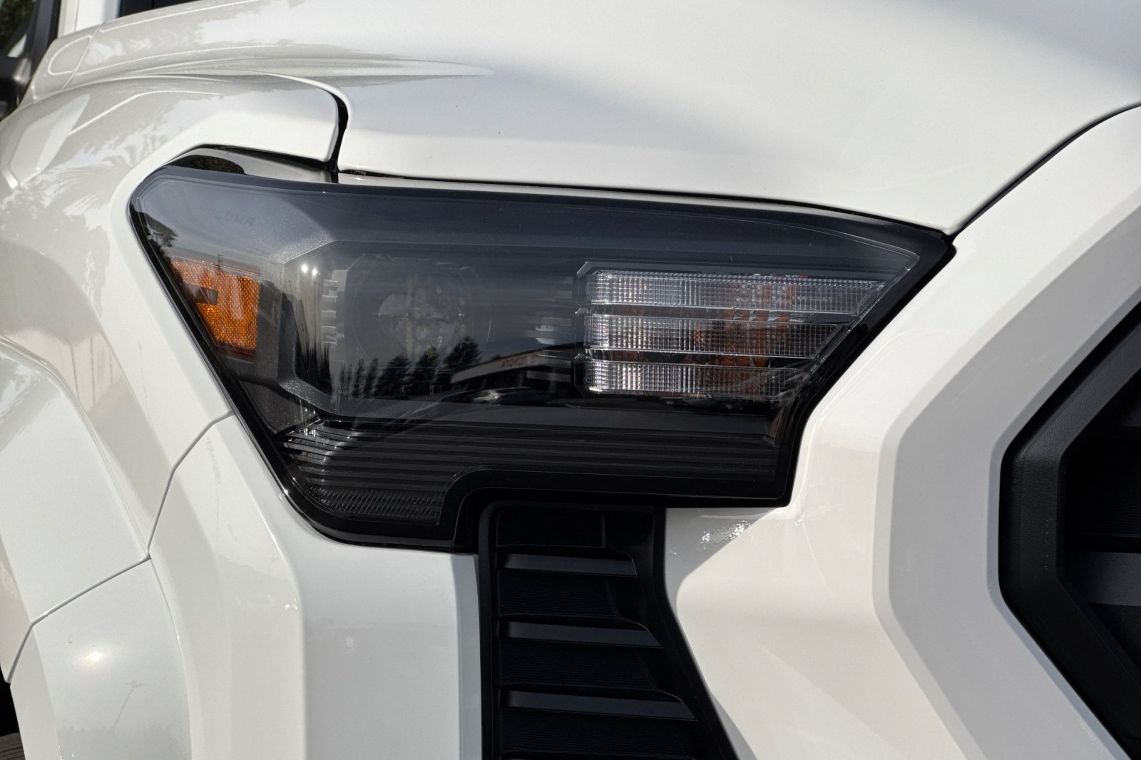 New 2026 White Toyota SR5 image 24