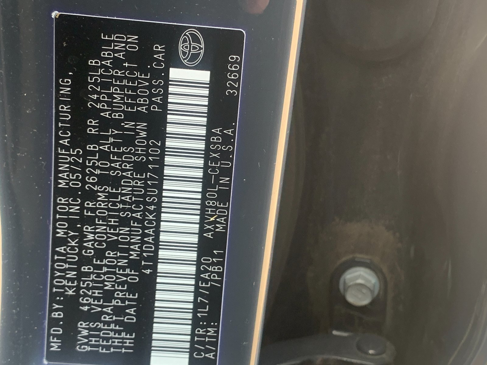 Used 2025  Toyota SE image 34