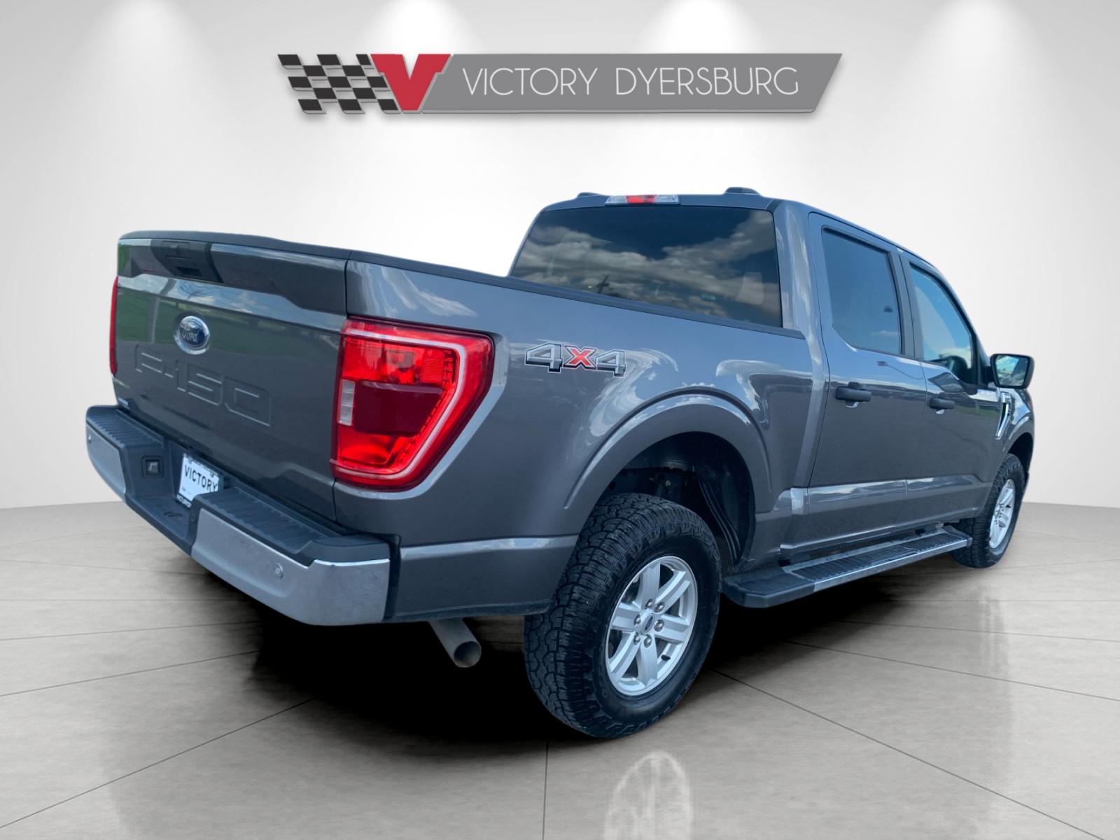 Used 2022 Gray Ford XLT image 4