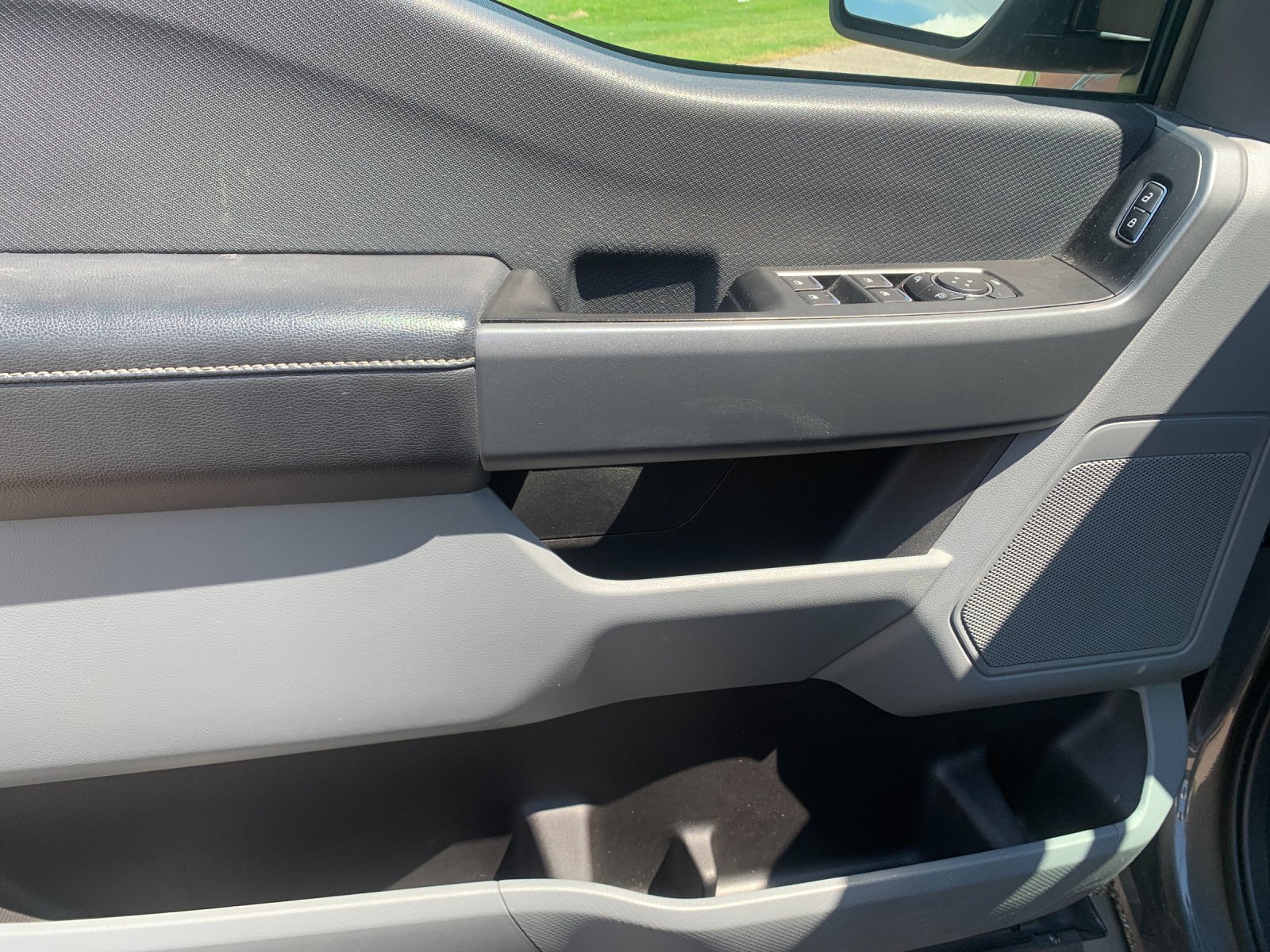 Used 2022 Gray Ford XLT image 13