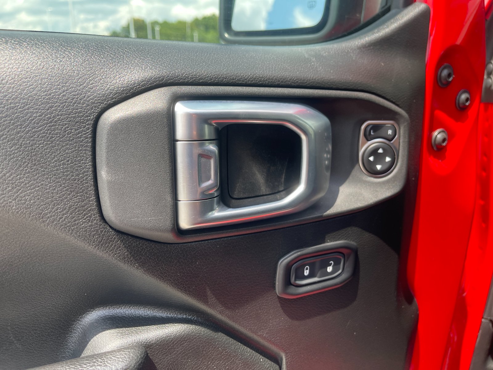 Used 2022 Red Jeep Unlimited Sport S image 13