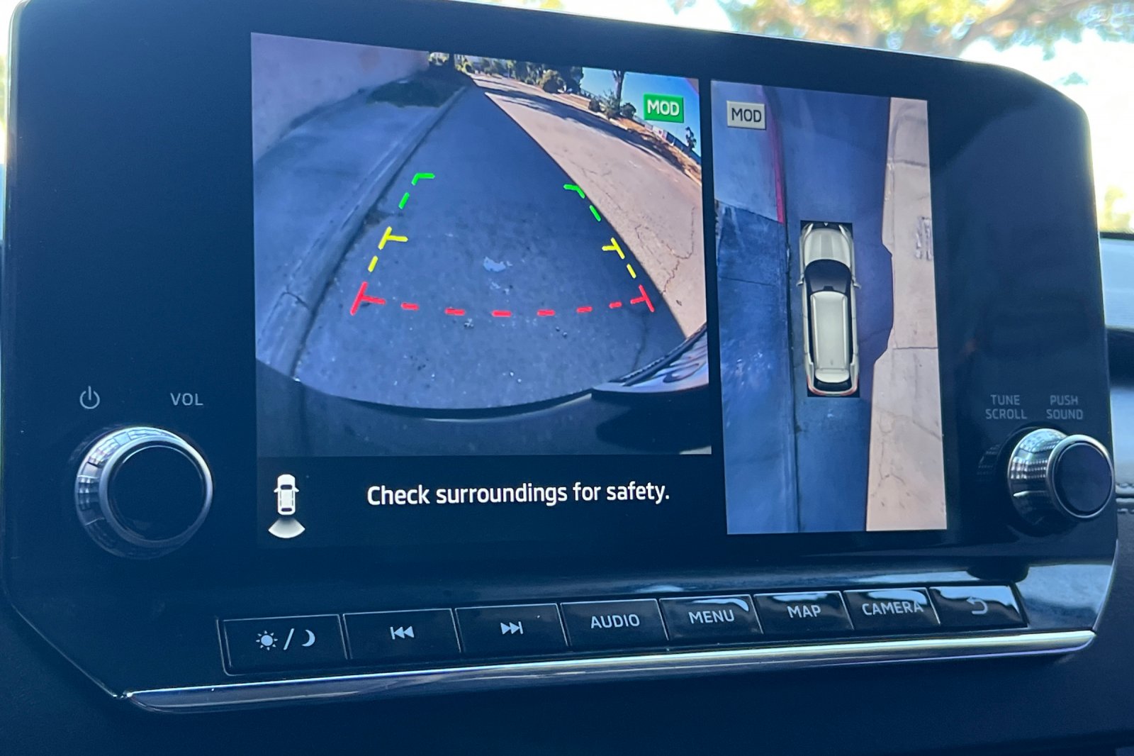Used 2022  Mitsubishi SE image 19