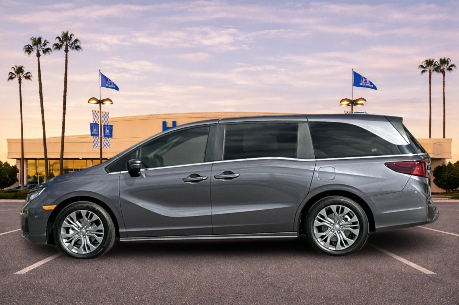 New 2026 Modern Steel Metallic Honda Touring image 7