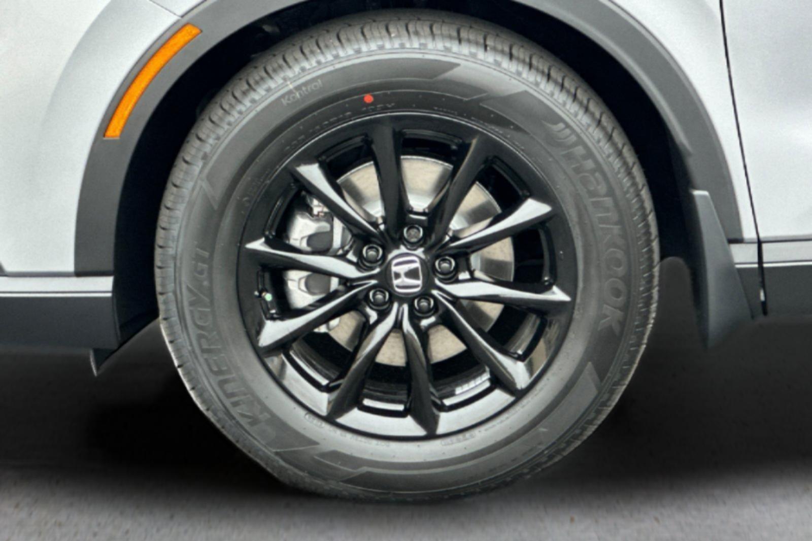 New 2026 Solar Silver Metallic Honda Sport-L image 32