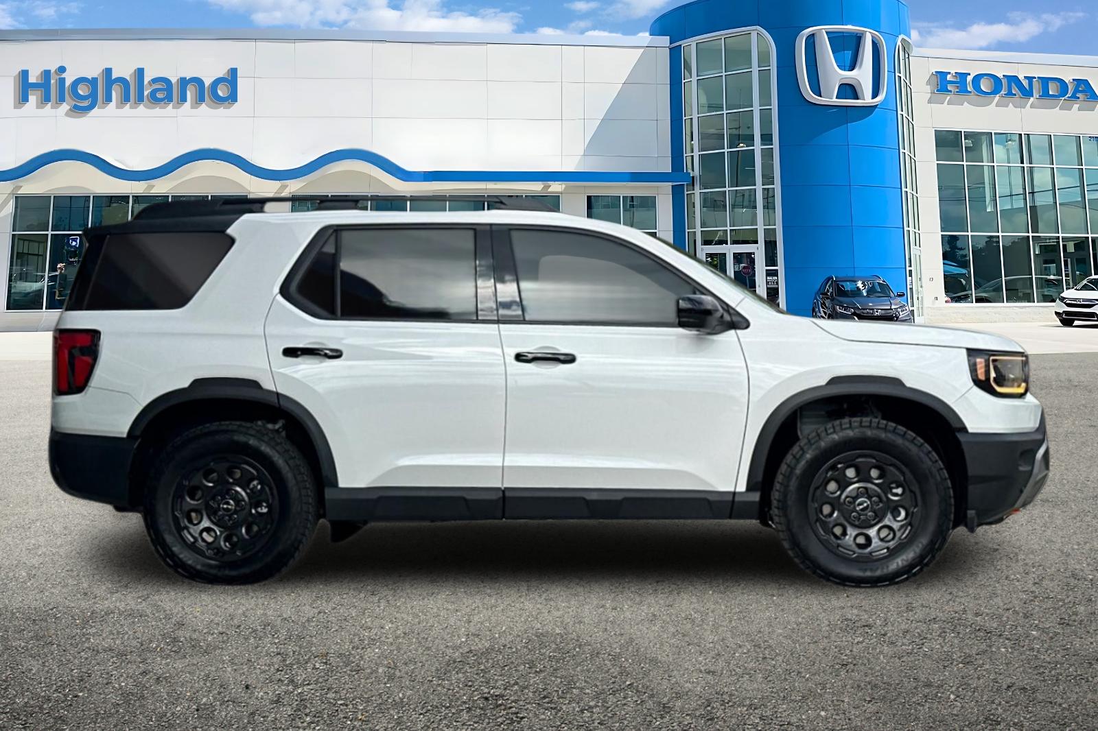 New 2026 Platinum White Pearl Honda TrailSport Elite Blackout image 6