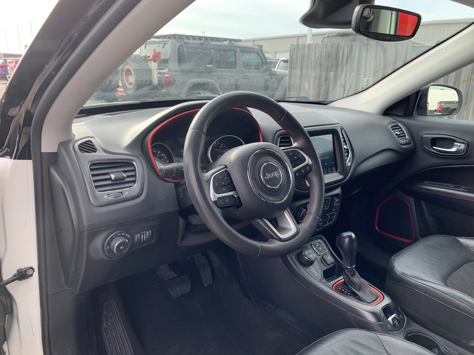 Used 2021 White Jeep Trailhawk image 11