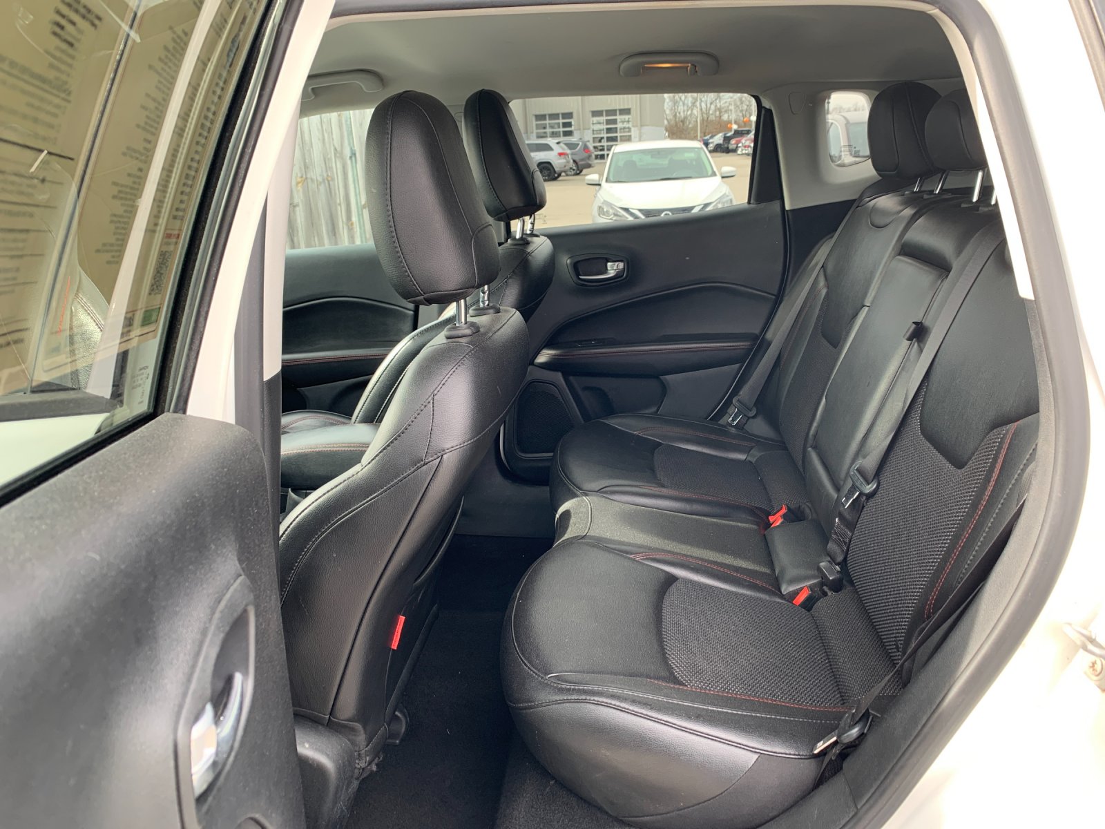 Used 2021 White Jeep Trailhawk image 14