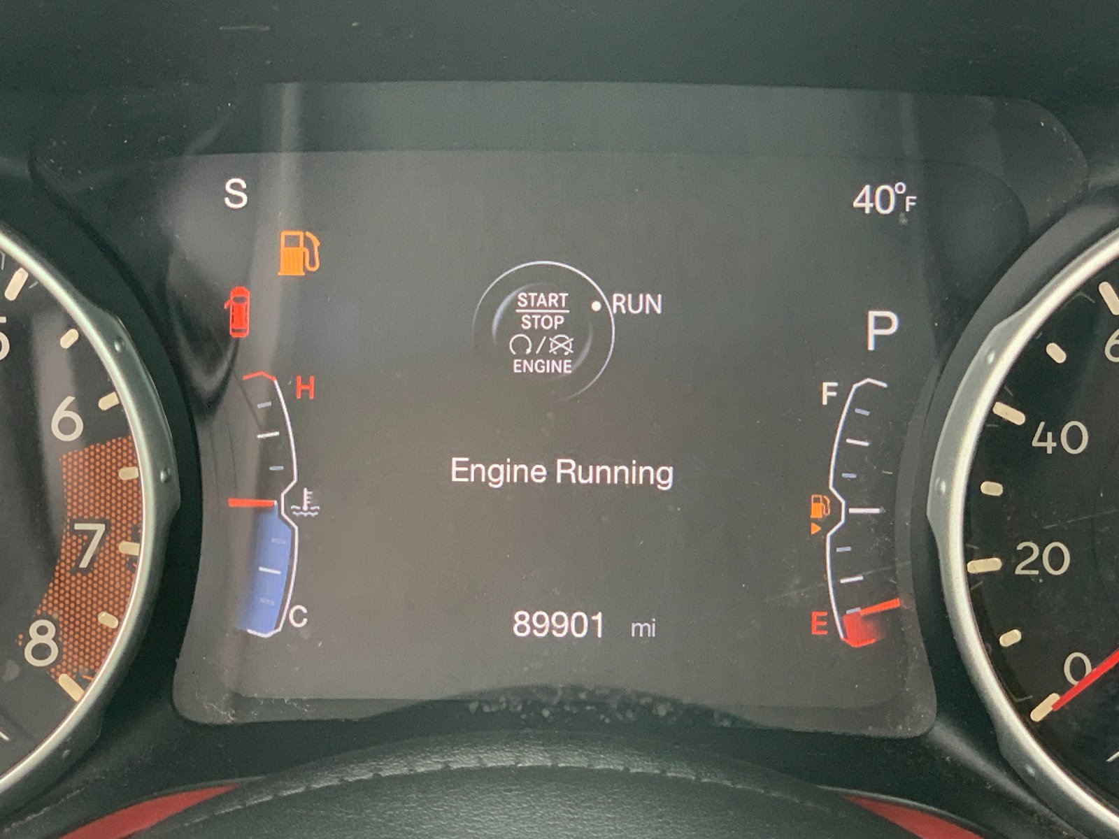 Used 2021 White Jeep Trailhawk image 29