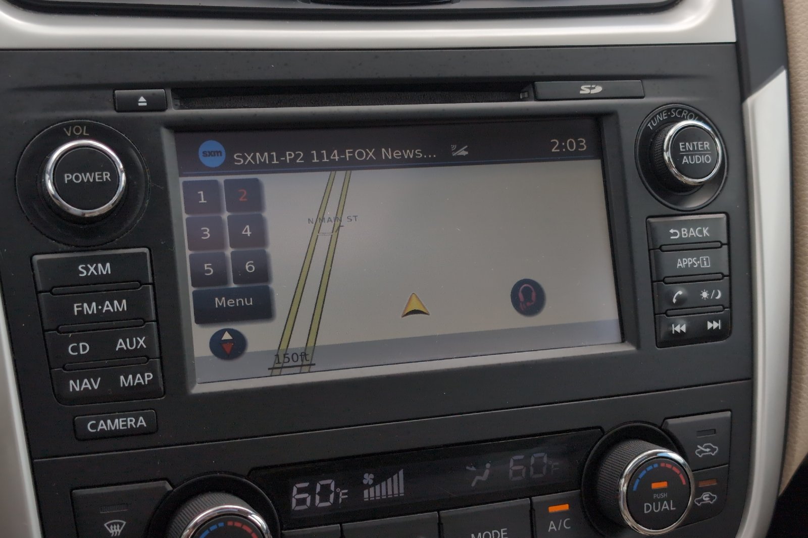 Used 2016 White Nissan 2.5 SL image 19