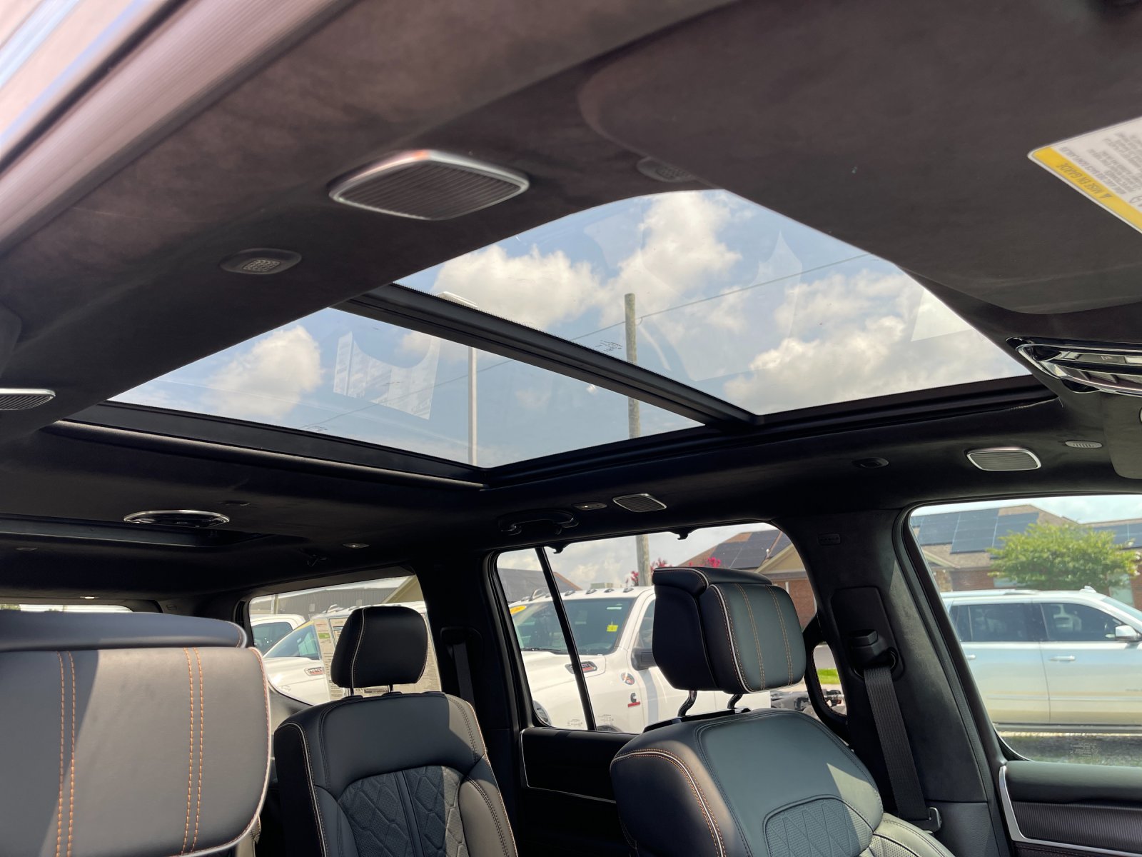 New 2026 Steel Blue Exterior Paint Jeep Summit Reserve image 19