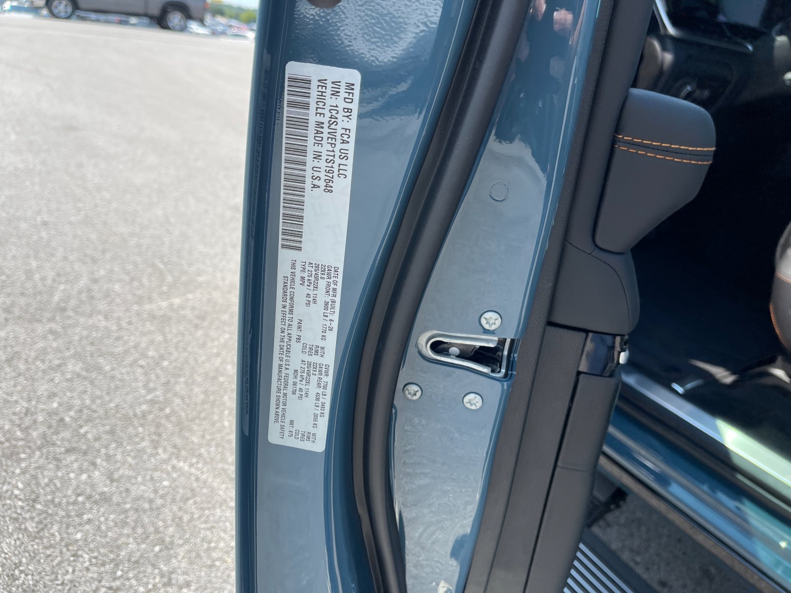New 2026 Steel Blue Exterior Paint Jeep Summit Reserve image 34