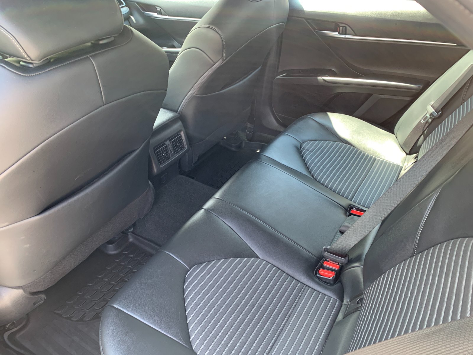 Used 2022 White Toyota SE image 14