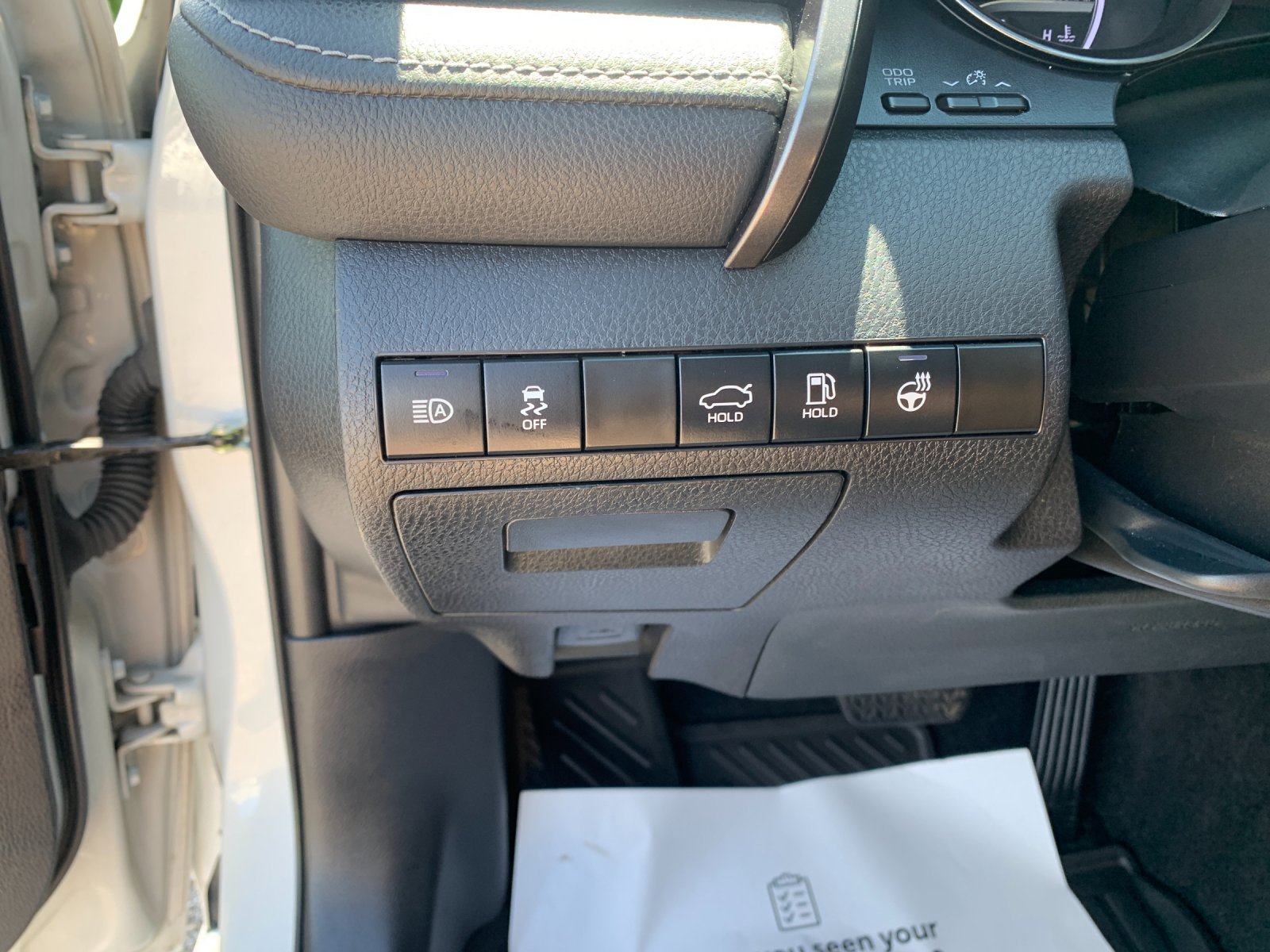 Used 2022 White Toyota SE image 32