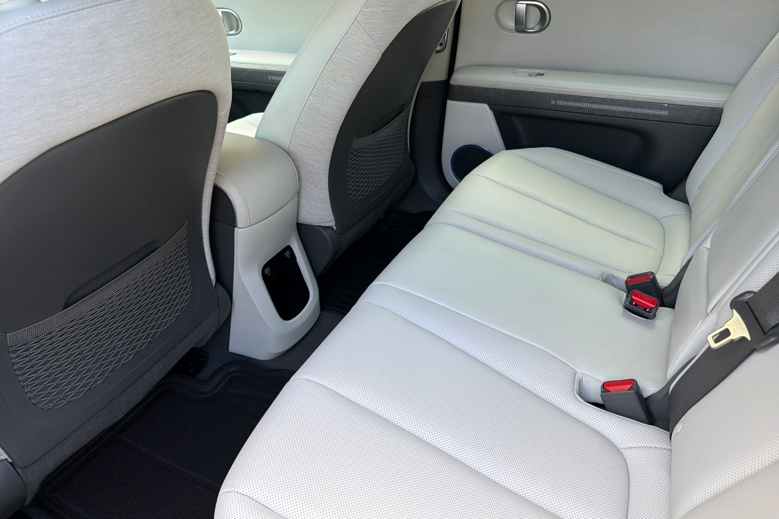 Certified Used 2023 Gray Hyundai Limited image 9