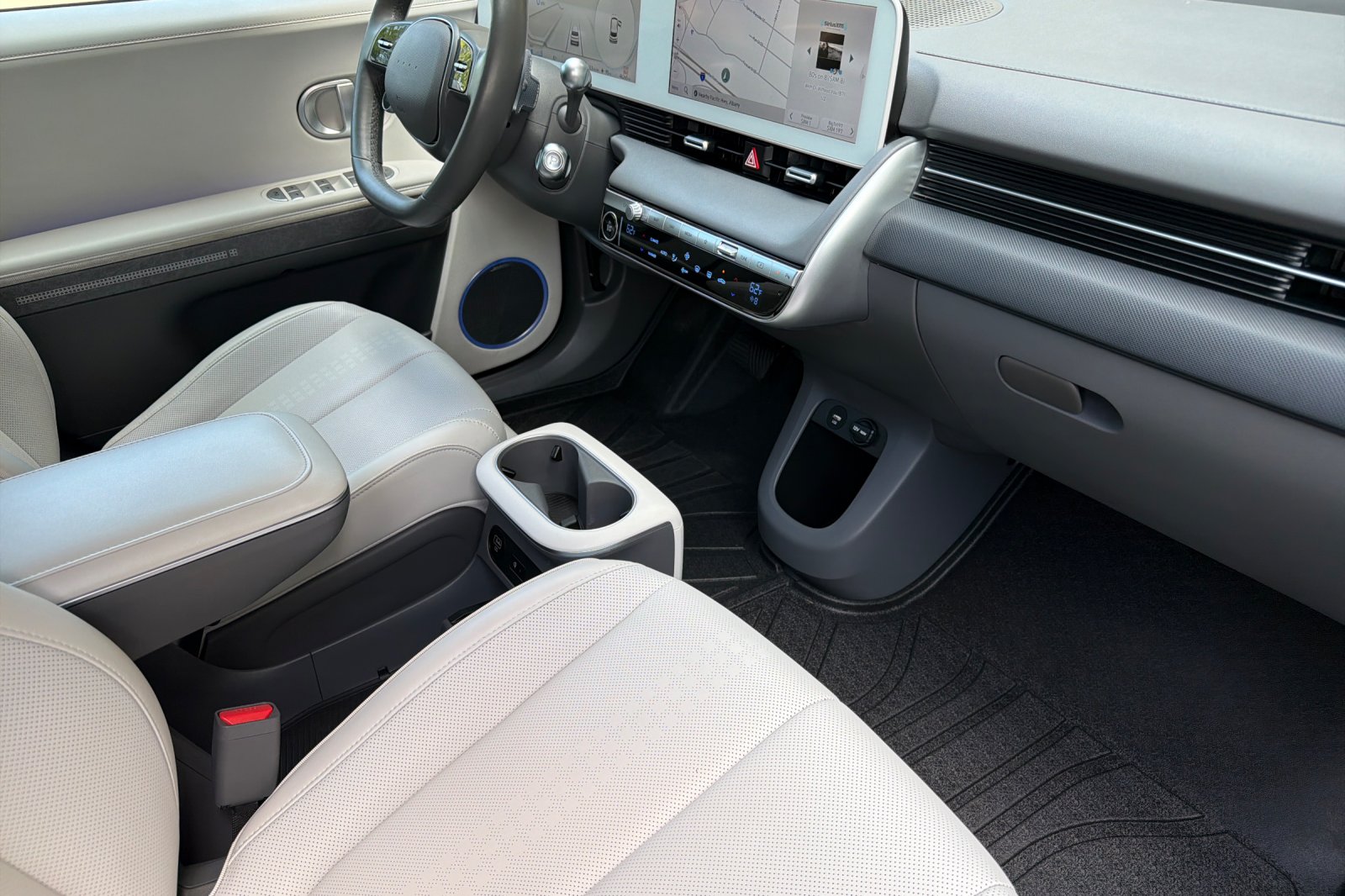 Certified Used 2023 Gray Hyundai Limited image 13