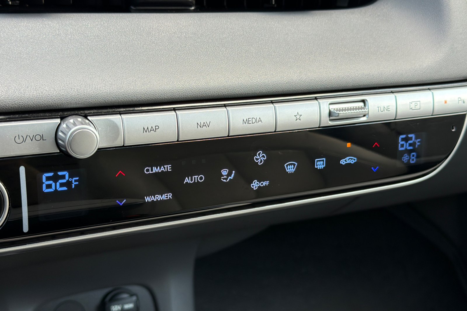 Certified Used 2023 Gray Hyundai Limited image 18