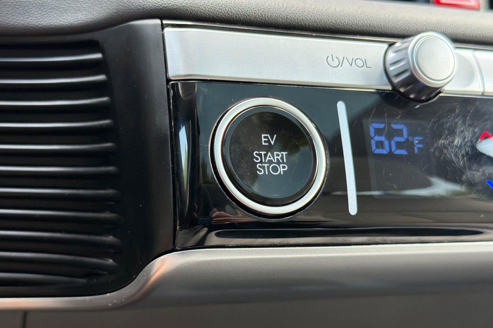 Certified Used 2023 Gray Hyundai Limited image 20