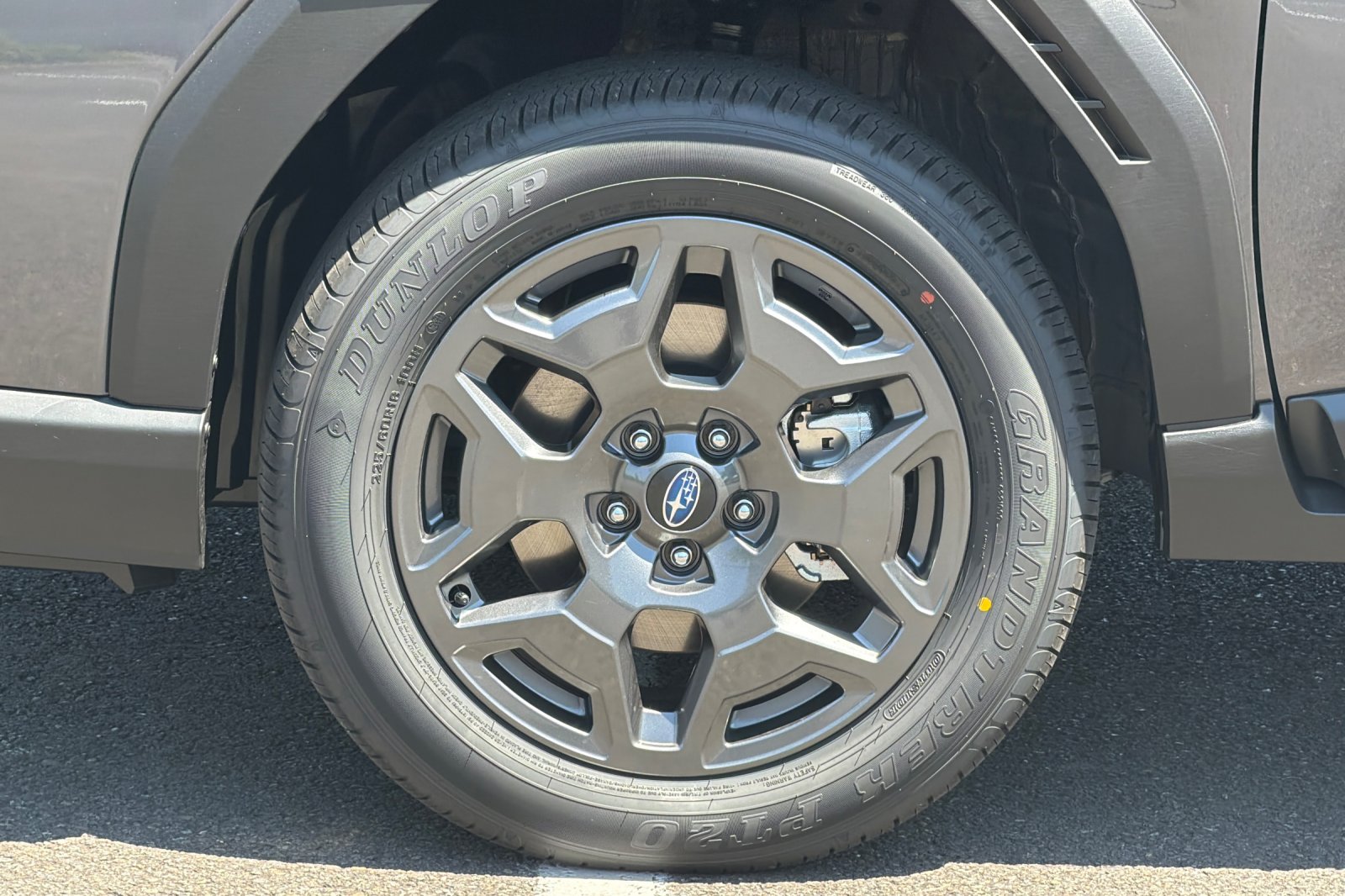 New 2026 MAGNETITE GRAY METALLIC Subaru Premium image 25