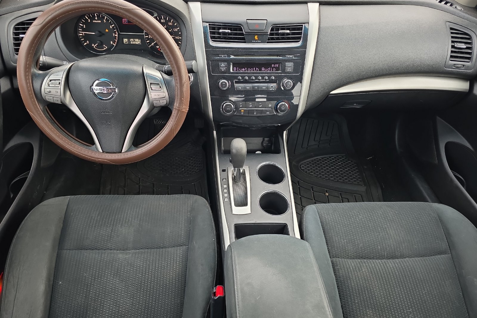 Used 2015 Silver Nissan 2.5 S image 9