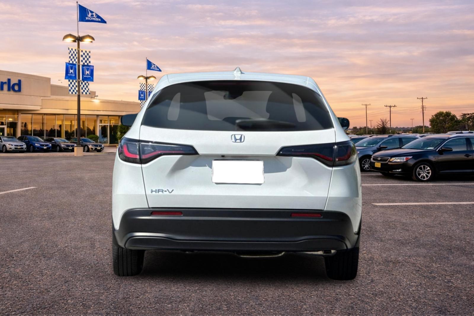 New 2027 Platinum White Pearl Honda LX image 5