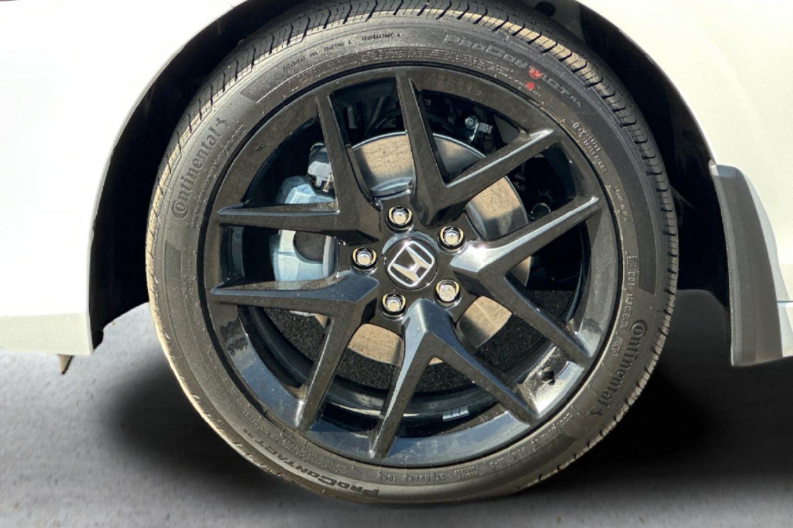 New 2026 Platinum White Pearl Honda Sport image 31