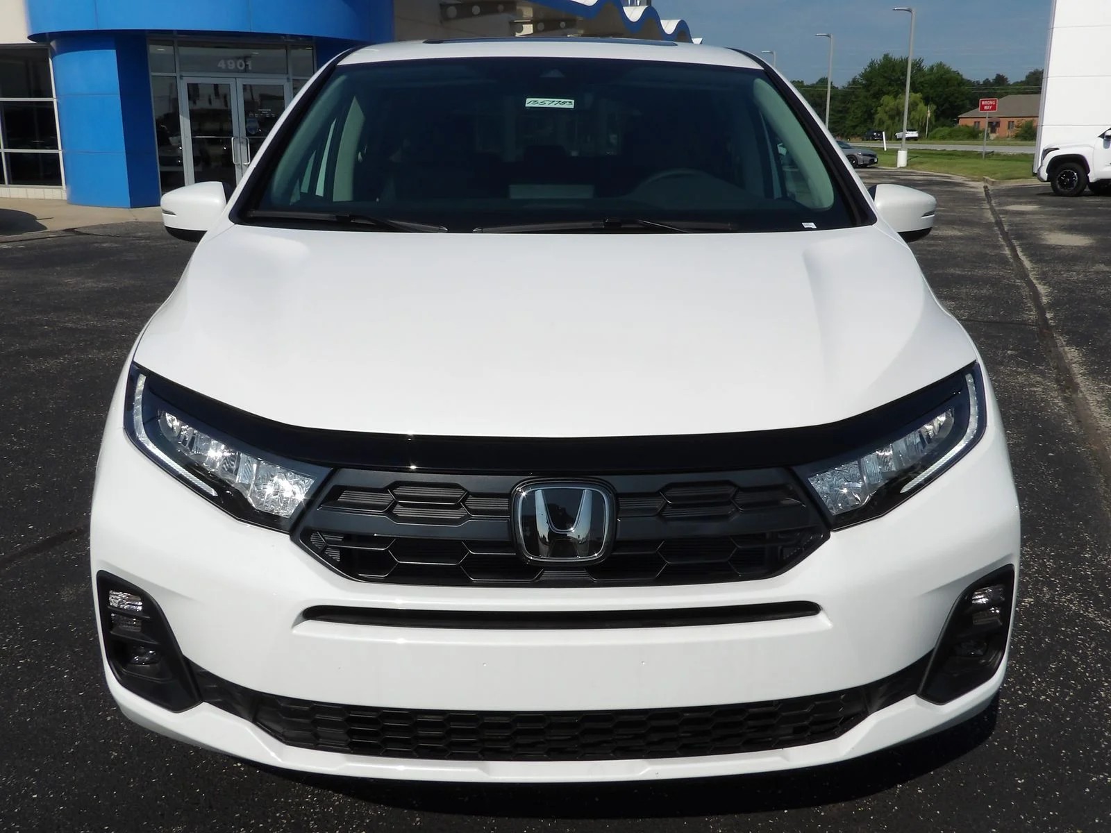 New 2026 Platinum White Honda EX-L image 2