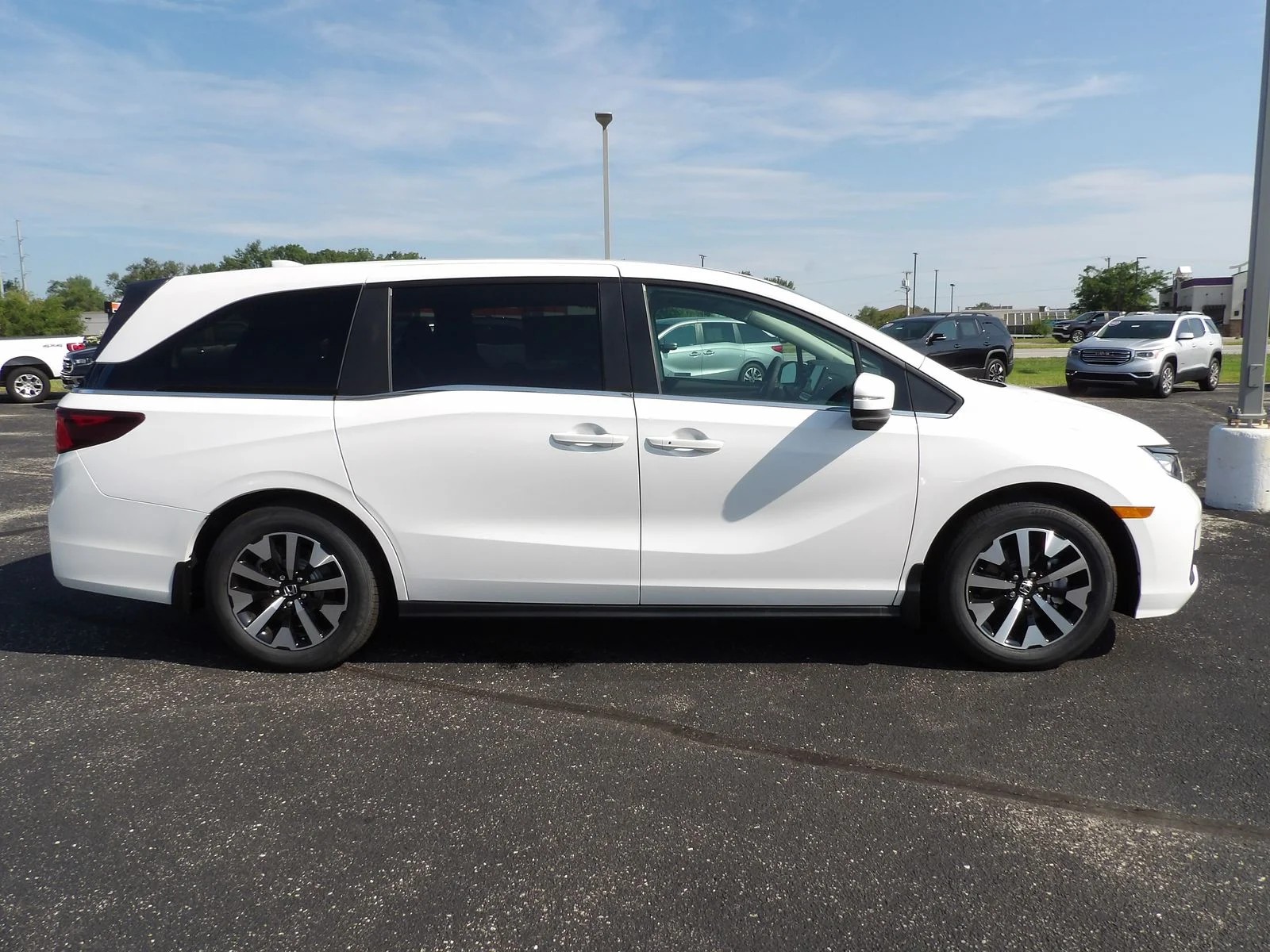 New 2026 Platinum White Honda EX-L image 8