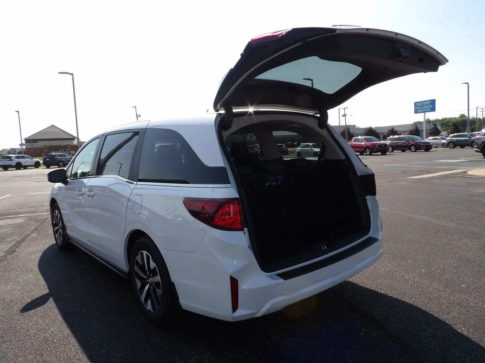 New 2026 Platinum White Honda EX-L image 10