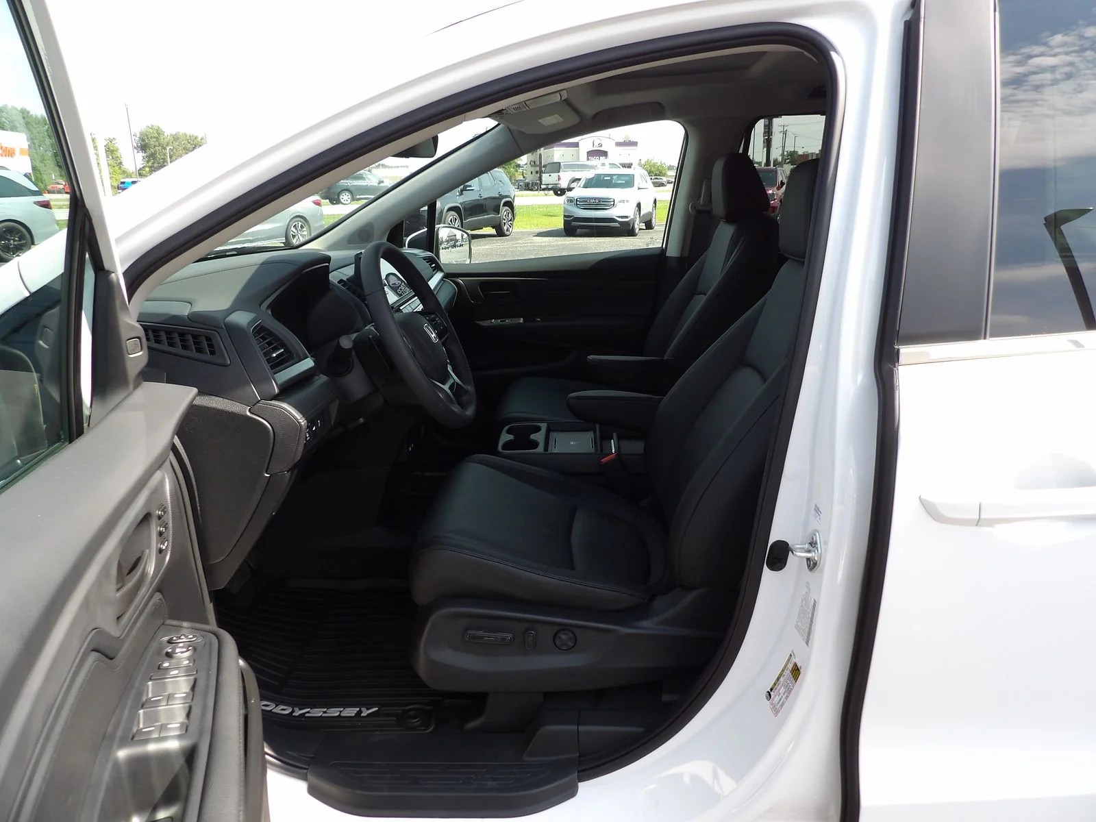 New 2026 Platinum White Honda EX-L image 17