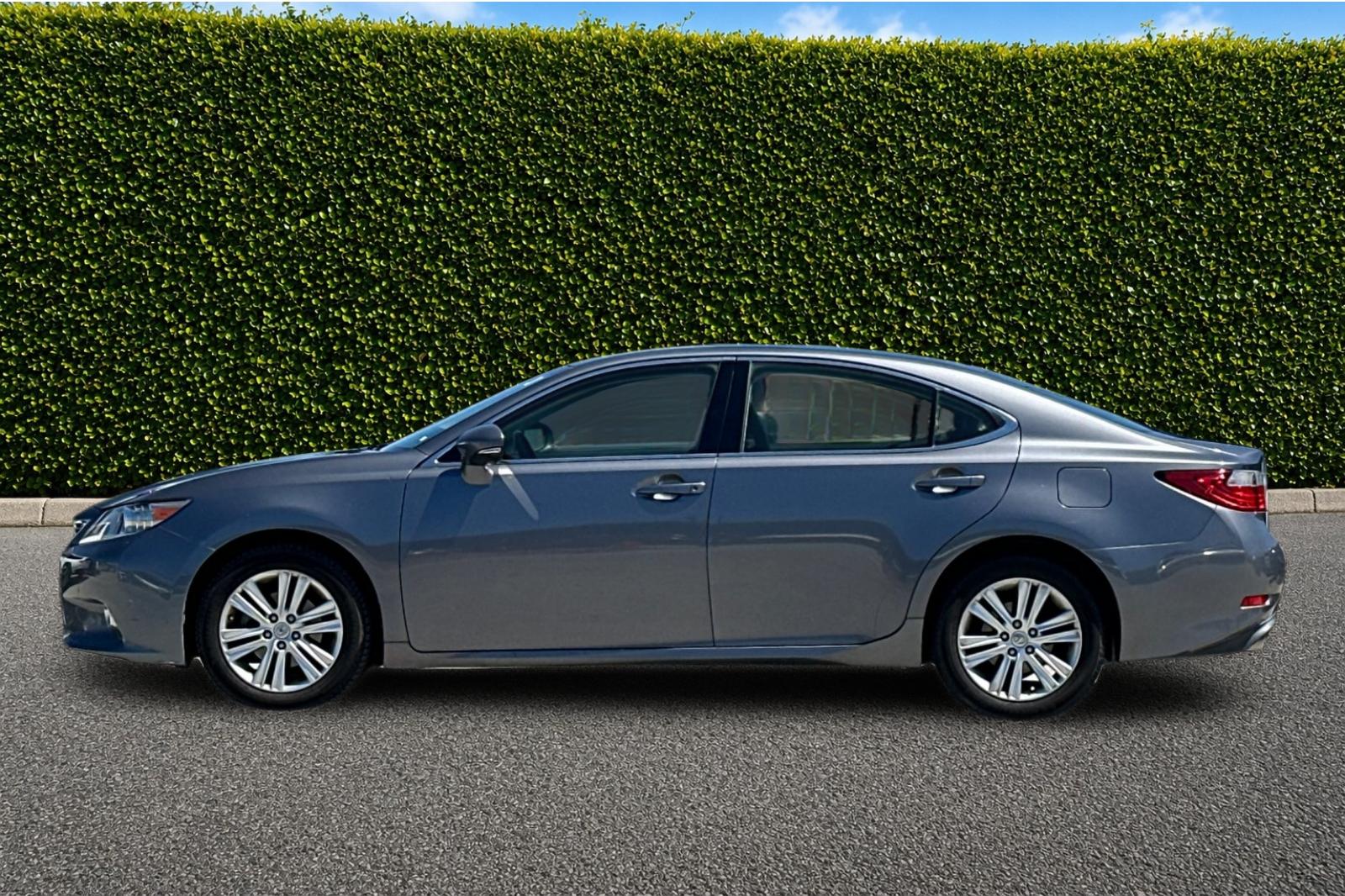 Used 2014 Gray Lexus 350 image 7